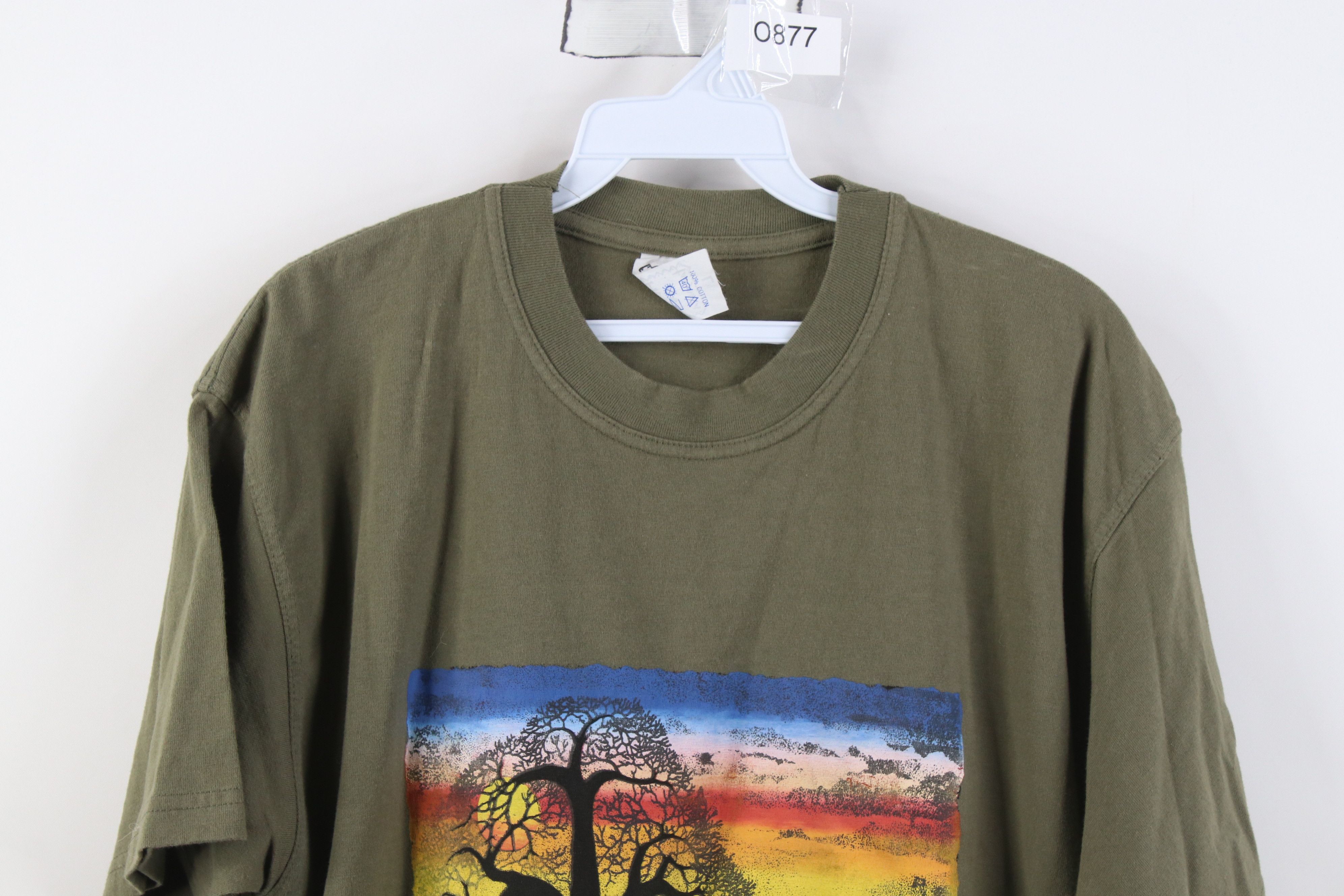 Vintage Vintage 90s Y2K Streetwear Tarangire Safari Lodge T-Shirt Size US L / EU 52-54 / 3 - 2 Thumbnail
