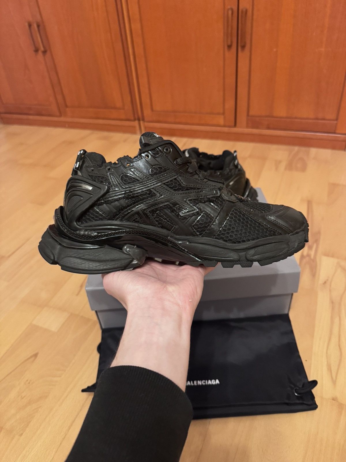 Balenciaga Balenciaga Runner Triple Black Size US 6 / EU 39 - 4 Thumbnail