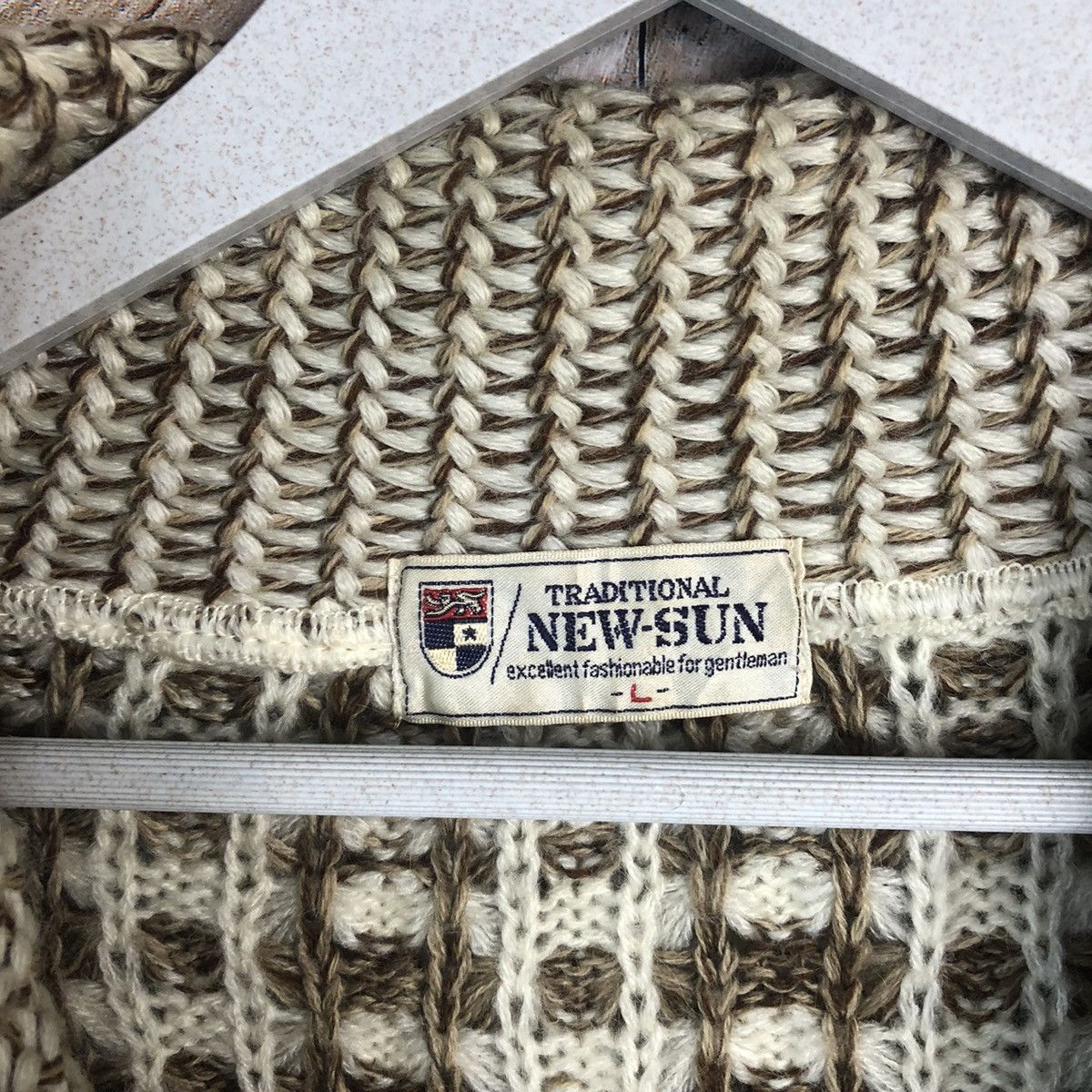 Homespun Knitwear × Japanese Brand Traditional Newsun Brown vintage Cardigan Knitwear #A179 Size US L / EU 52-54 / 3 - 9 Thumbnail