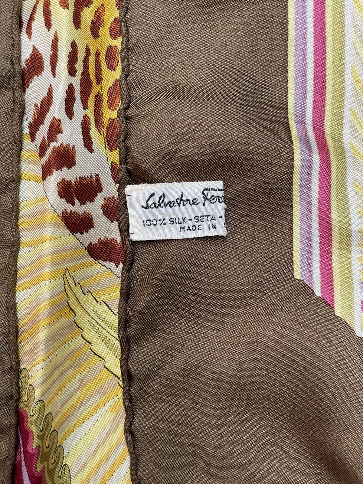 Salvatore Ferragamo Salvatore Ferragamo "Jungle Cats" | Silk Scarf Size ONE SIZE - 9 Thumbnail