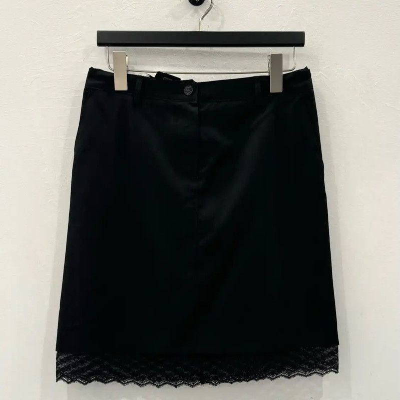 Chanel Chanel Black Wool Skirt with Lace Hem 0089 Size 23" - 1 Thumbnail