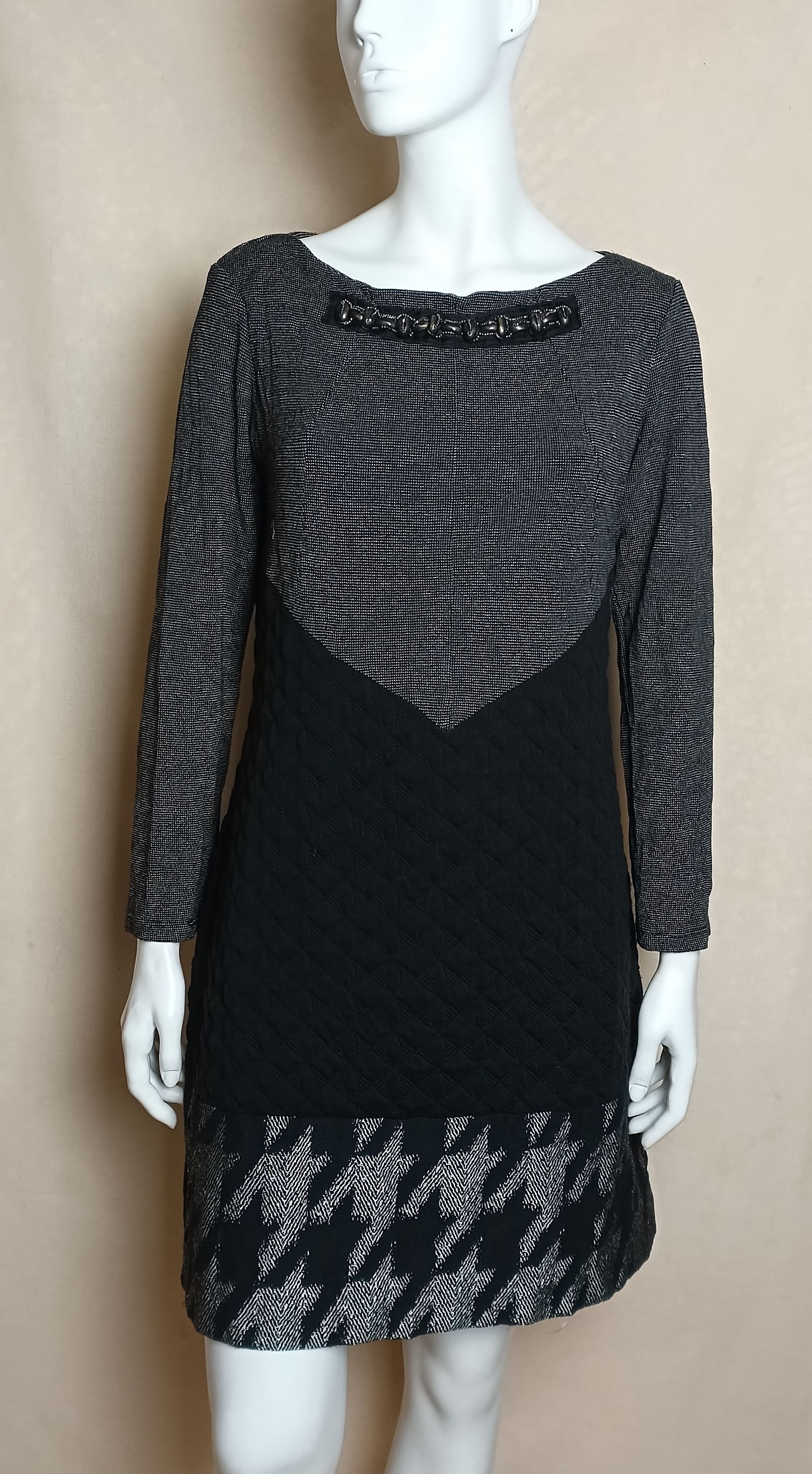 Designer Save The Queen Designer Long Sleeve Dress size XL Size XL / US 12-14 / IT 48-50 - 2 Thumbnail