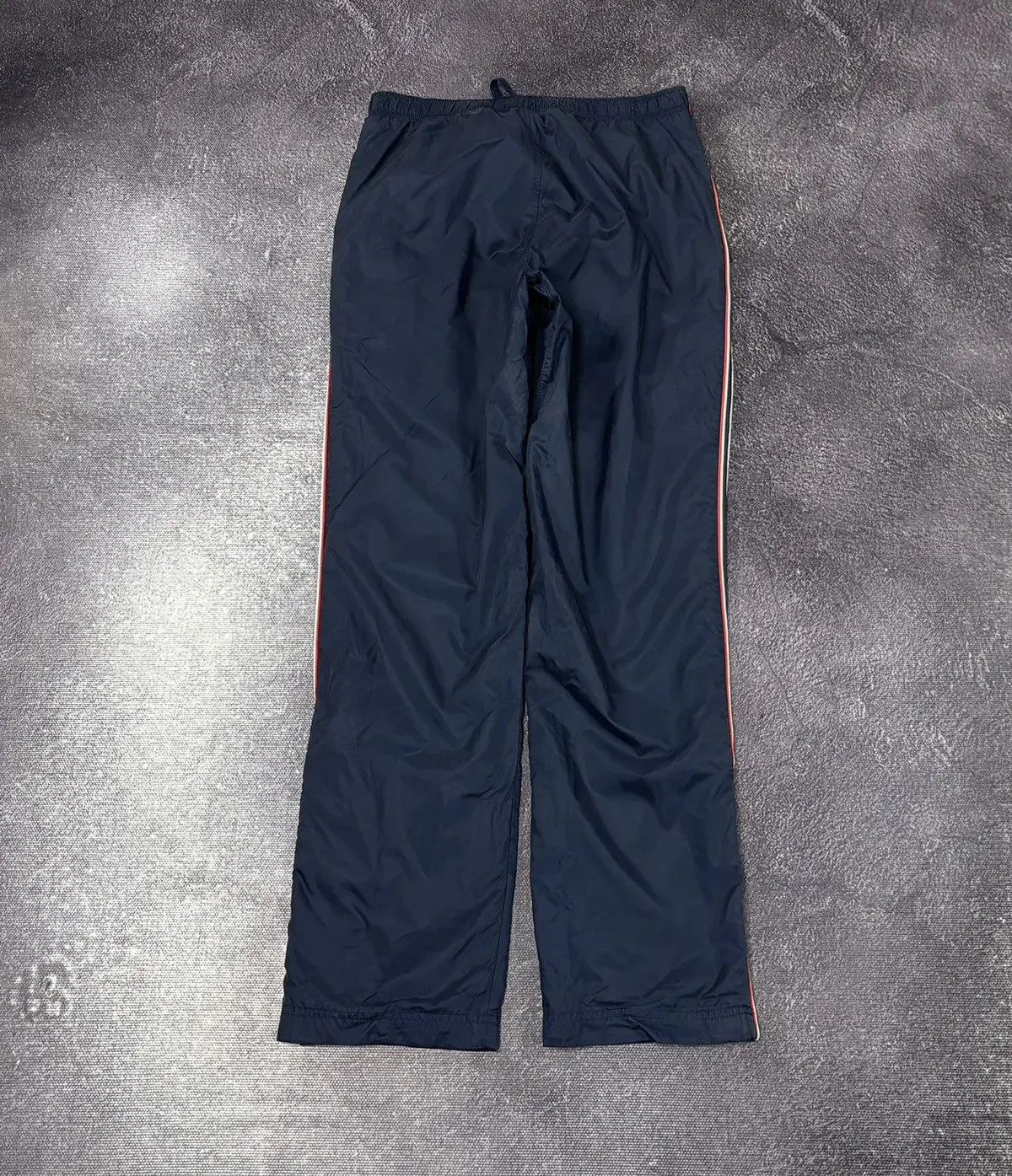 Nike × Vintage Vintage Nike Y2K Swoosh Retro Hype Baggy Nylon Track Pants Size US 32 / EU 48 - 2 Thumbnail