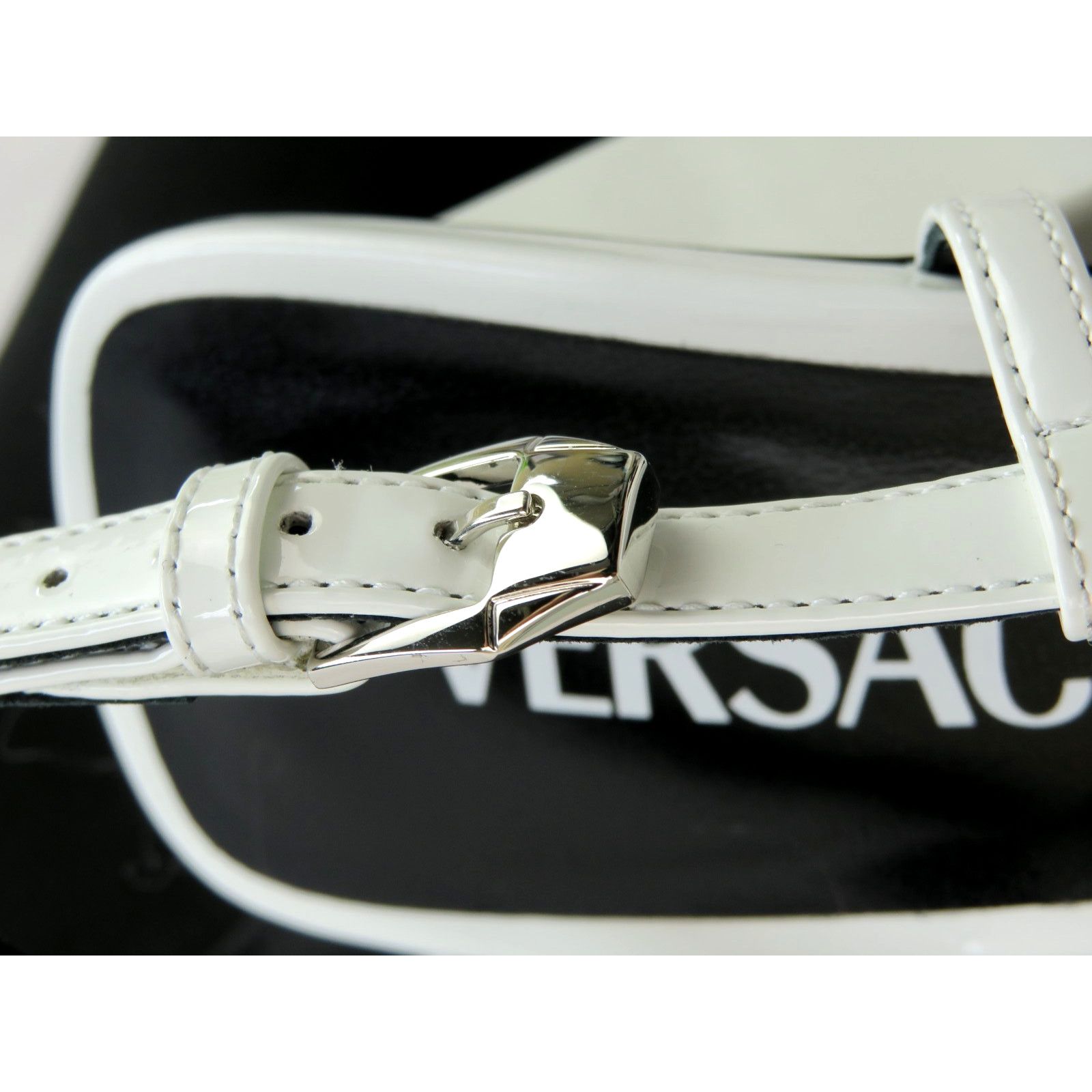 Versace VERSACE WHITE PATENT LEATHER MEDUSA HEAD SANDALS PUMPS 37.5 Size US 7.5 / IT 37.5 - 5 Thumbnail