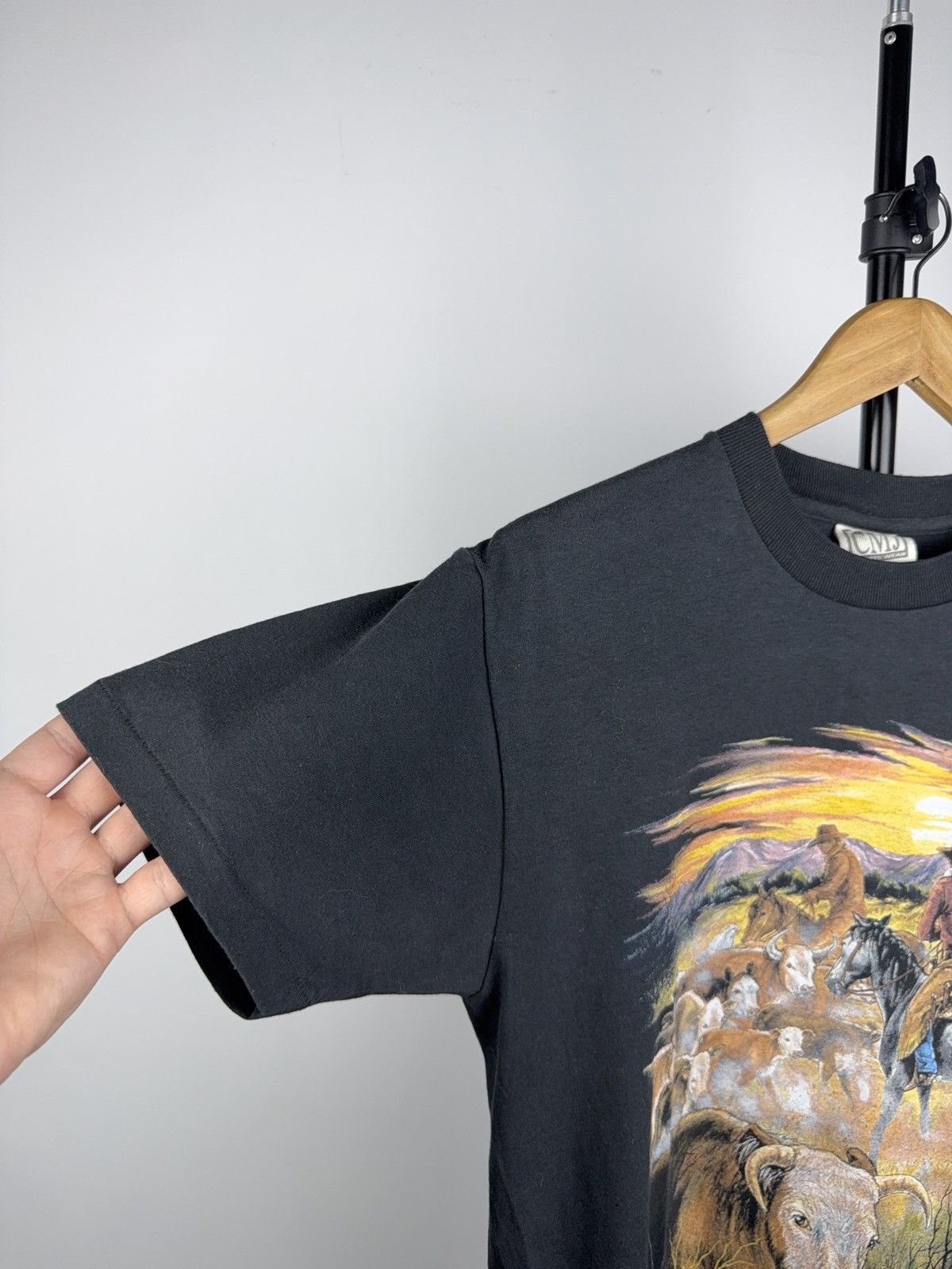 Cowboy Equipment × Vintage Vintage 1994 USA Dali Cowboy Cattle Drive Graphic T-Shirt Size US M / EU 48-50 / 2 - 5 Thumbnail