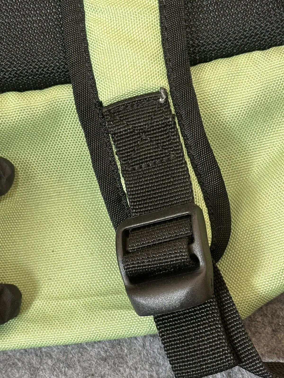Nike ACG Nike ACG mini trail backpack with a front bungee cord system Size ONE SIZE - 8 Thumbnail