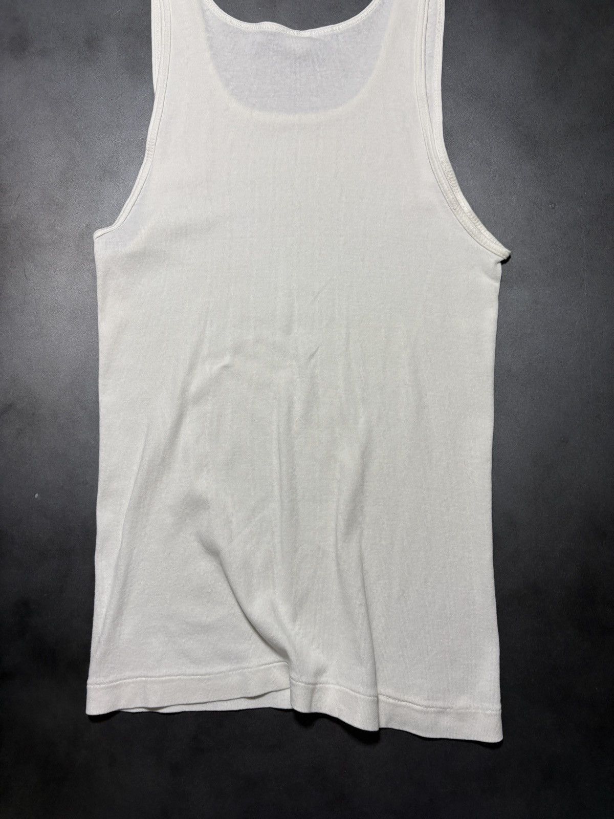Fruit Of The Loom 1970s Vintage Fruit of the Loom 80s Tank Top Sleeveless Tee Size US L / EU 52-54 / 3 - 10 Thumbnail