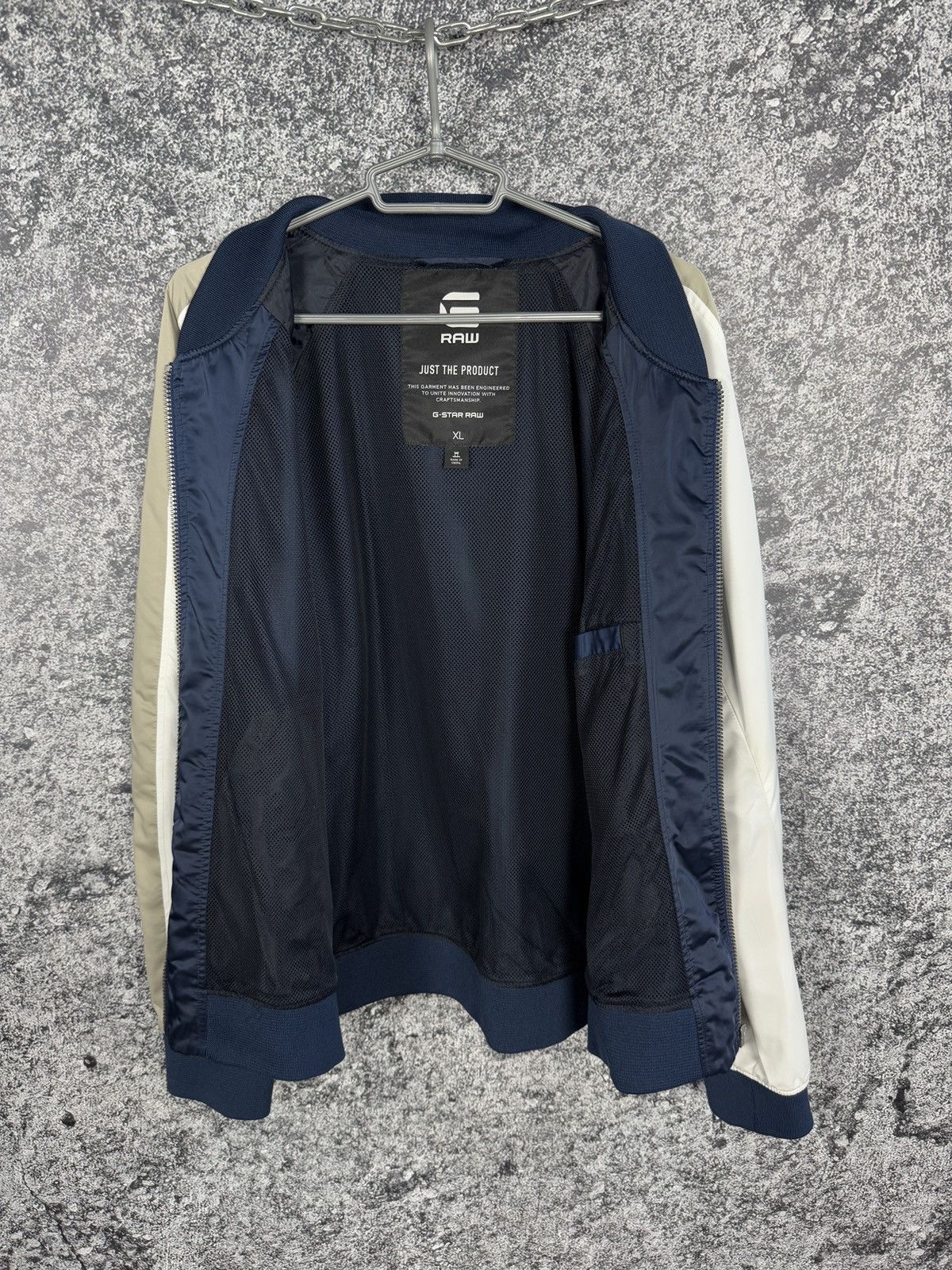 G-Star Men’s G-Star Raw Attacc Pinbadge Bomber Nylon Jacket Size XL Size US XL / EU 56 / 4 - 6 Thumbnail