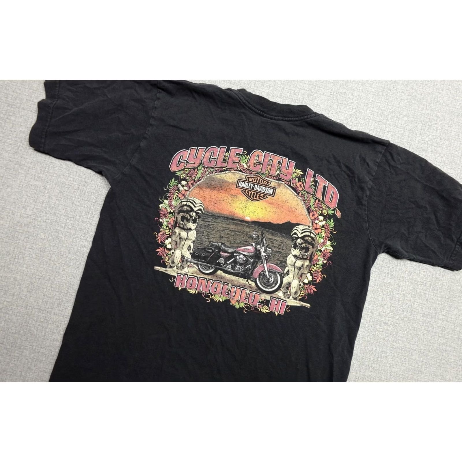 Harley Davidson VINTAGE Harley-Davidson Shirt Mens M Black Hawaiian Cycle City Honolulu HI Size US M / EU 48-50 / 2 - 2 Thumbnail