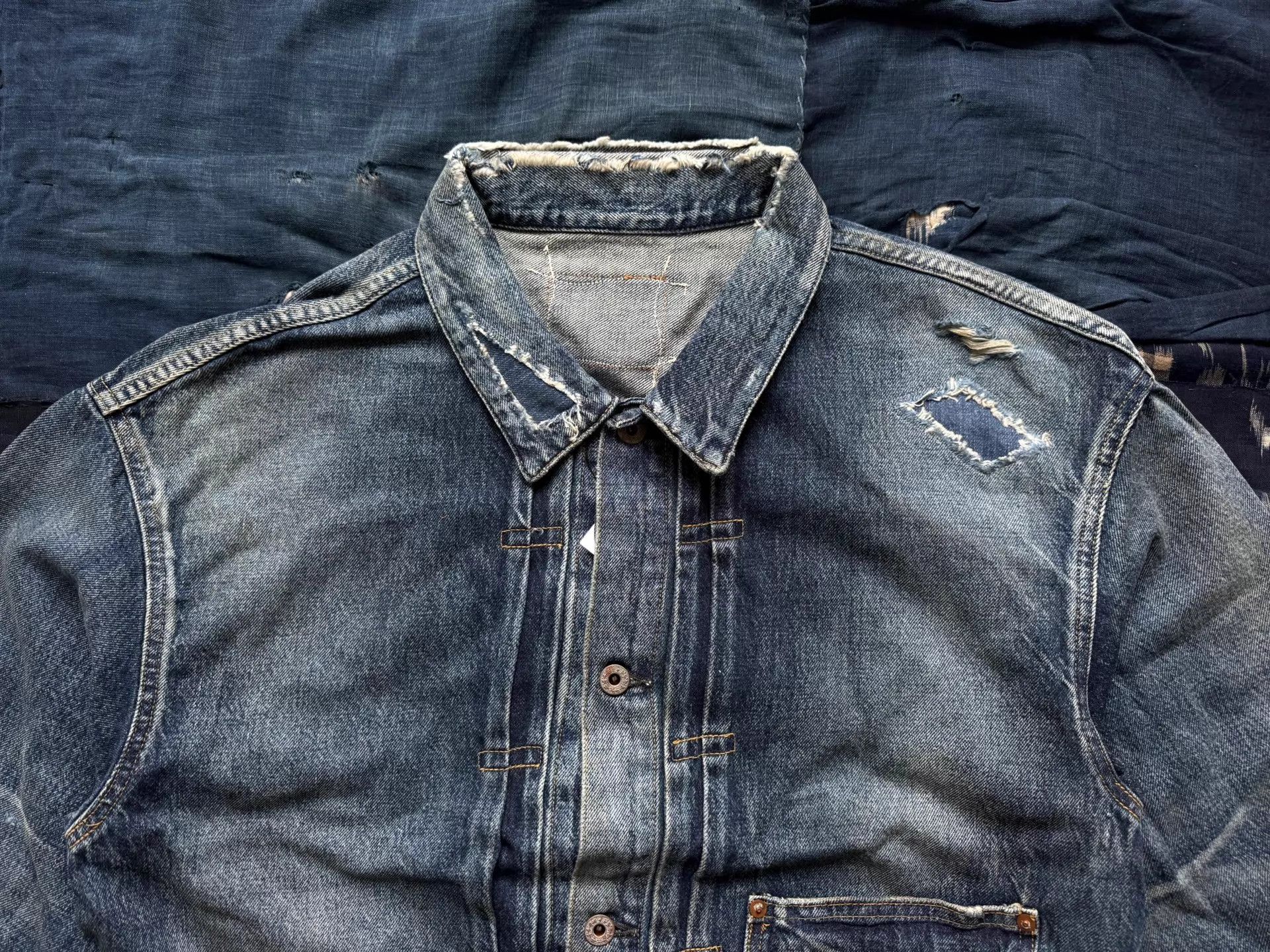 Madness MADNESS 24AW AGING TYPE-I Ripped Denim Jacket Japan Size US XL / EU 56 / 4 - 4 Thumbnail
