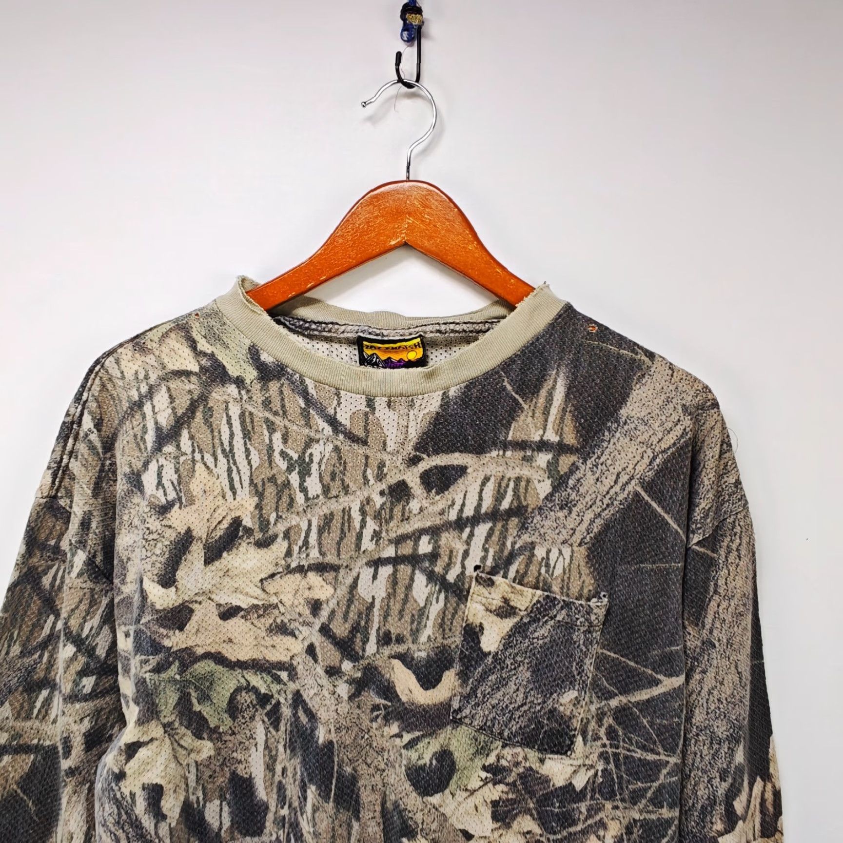 Realtree VINTAGE Realtree Long Sleeve Shirt XL Camouflage Knit Cotton 90s Thermal Pockets Mens Shirt Size US XL / EU 56 / 4 - 2 Thumbnail