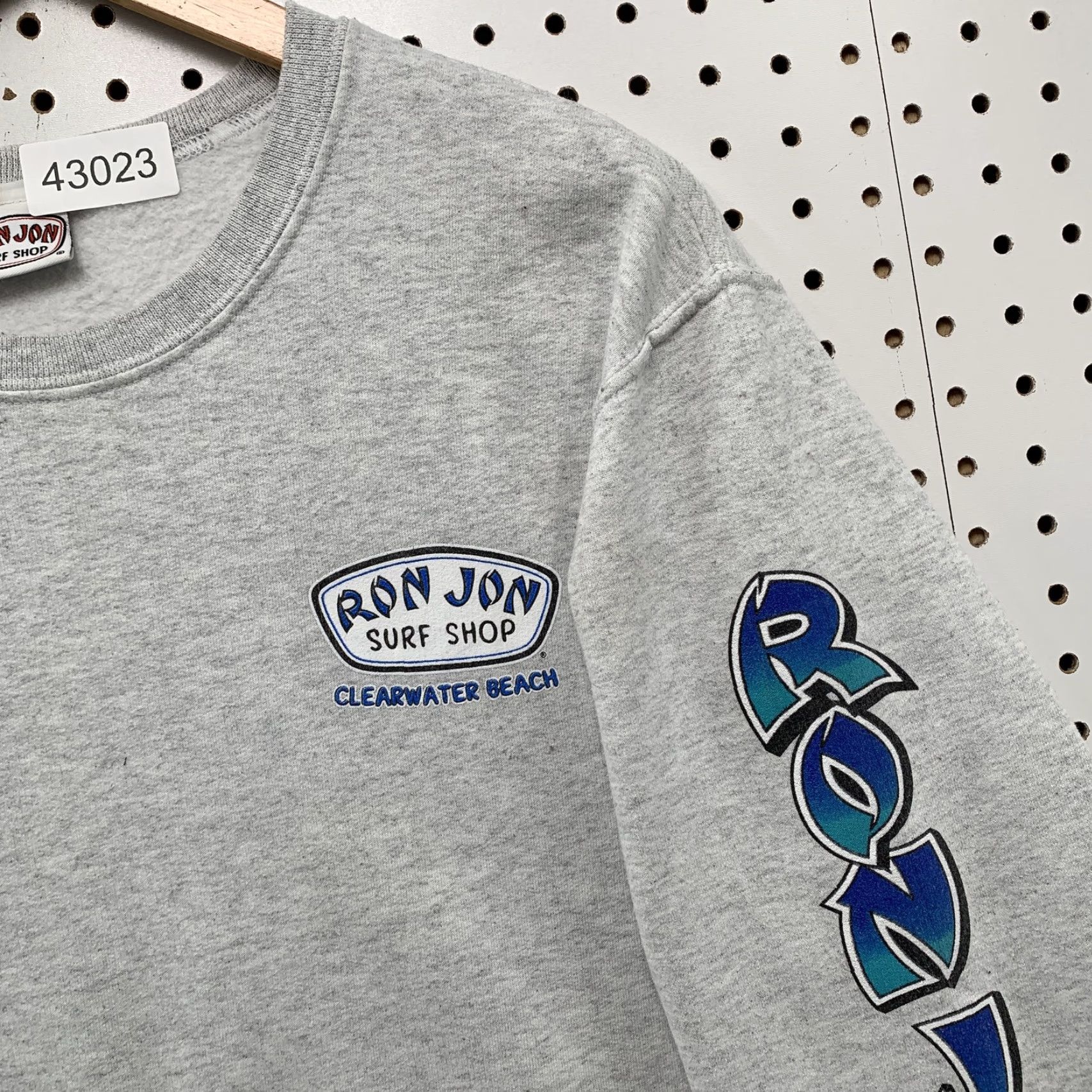 Ron Jon Surf Shop VINTAGE Ron Jon Surf Shop Sweatshirt Gray Mens M Adult Medium Crew Neck Fleece Beach Graphic Print 90s Mens Size US M / EU 48-50 / 2 - 7 Thumbnail
