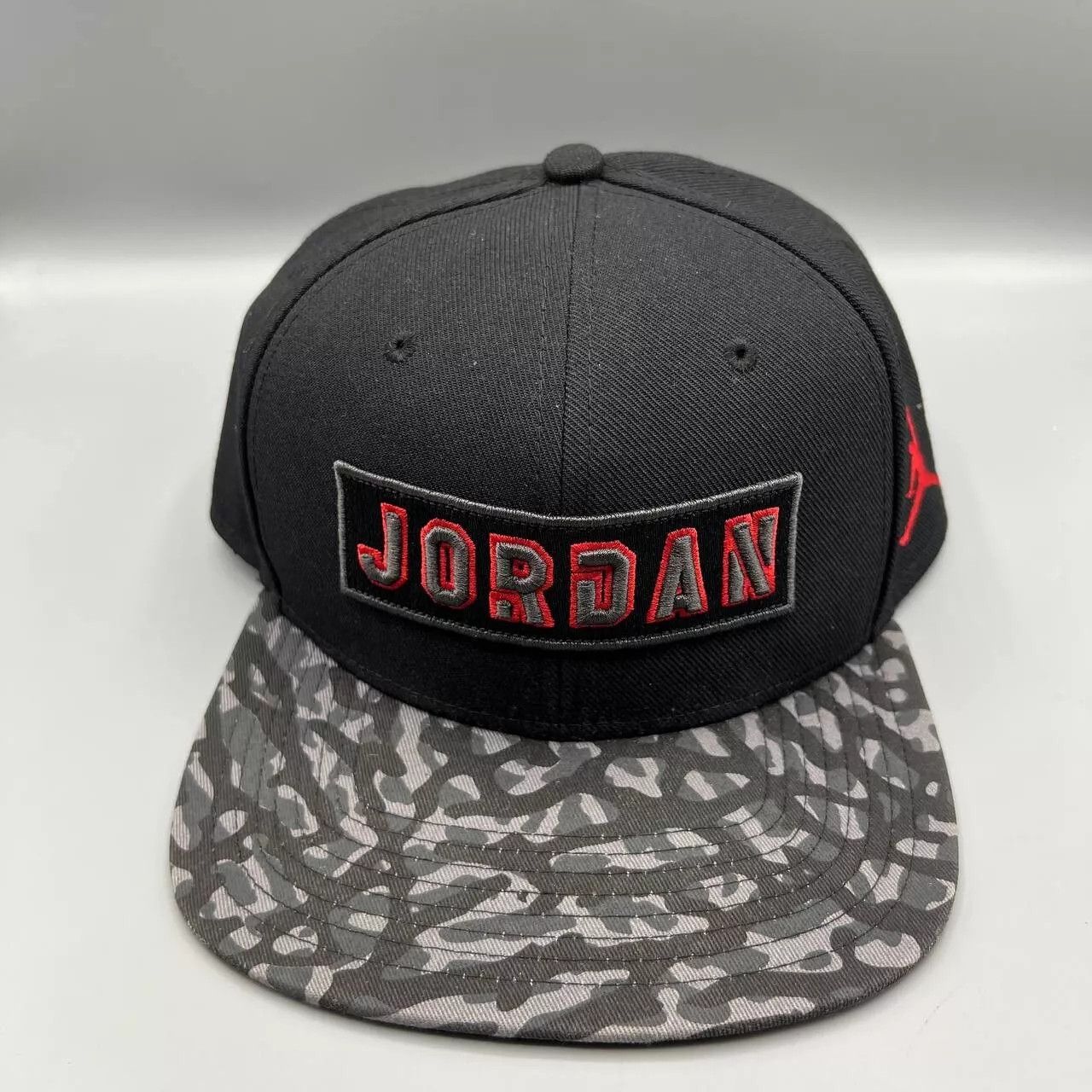 Jordan Brand Air Jordan Hat Men Camo Embroidered Logo Snap Back Cap Size ONE SIZE - 1 Thumbnail