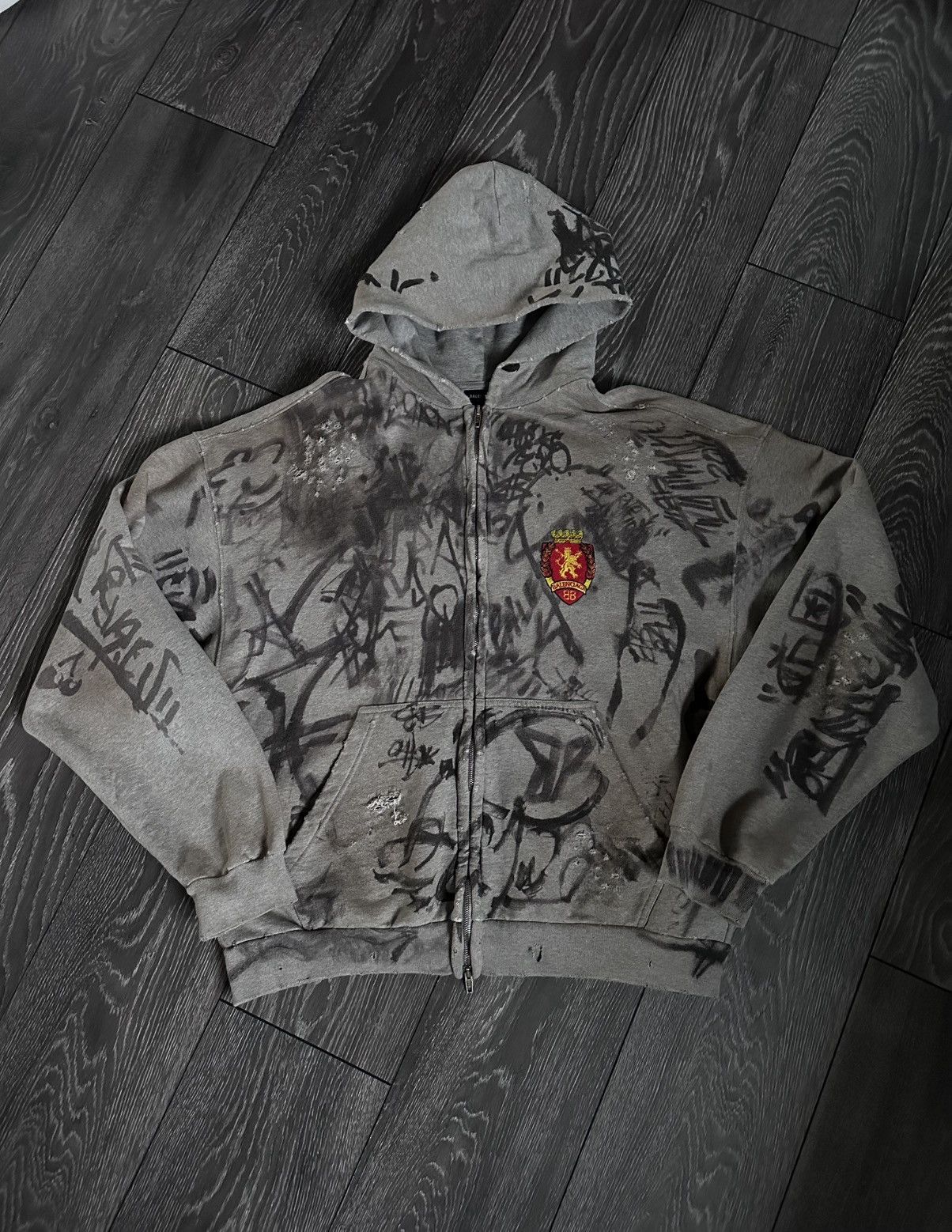 Balenciaga balenciaga skater graffiti distressed zip up hoodie grey Size US XS / EU 42 / 0 - 5 Thumbnail