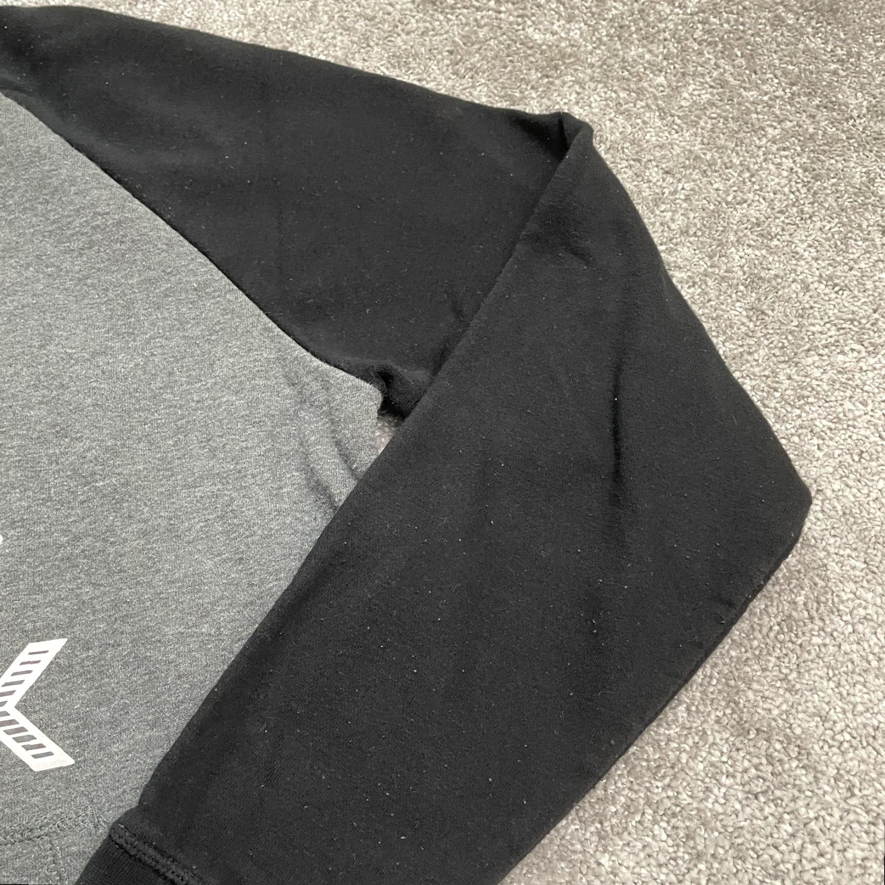 Reebok Reebok Hoodie Mens M Gray Graphic Fleece Pullover Sweatshirt Casual Size US M / EU 48-50 / 2 - 6 Thumbnail