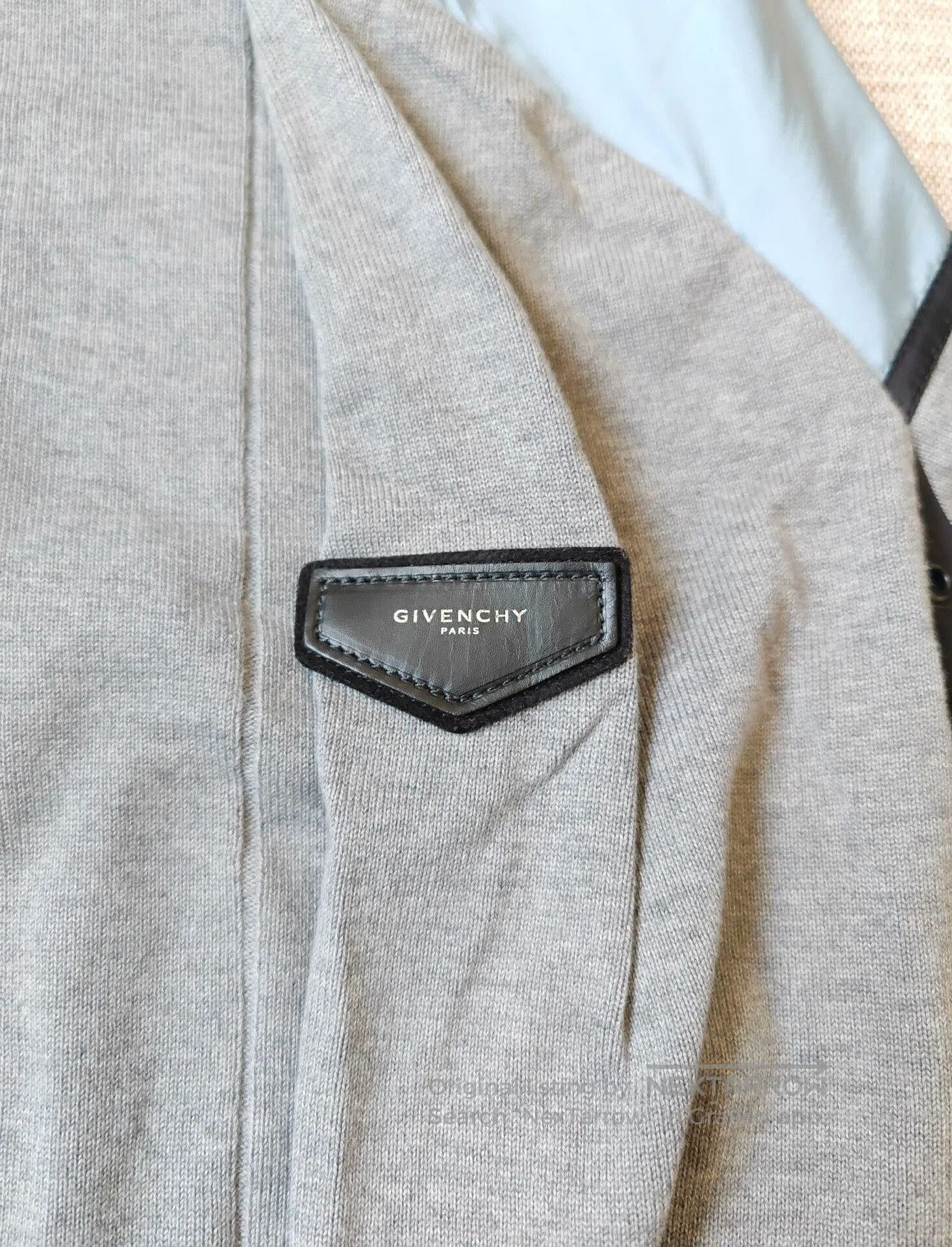 Givenchy Givenchy Men's Zip Detail Sweatshirt. Size US M / EU 48-50 / 2 - 8 Thumbnail