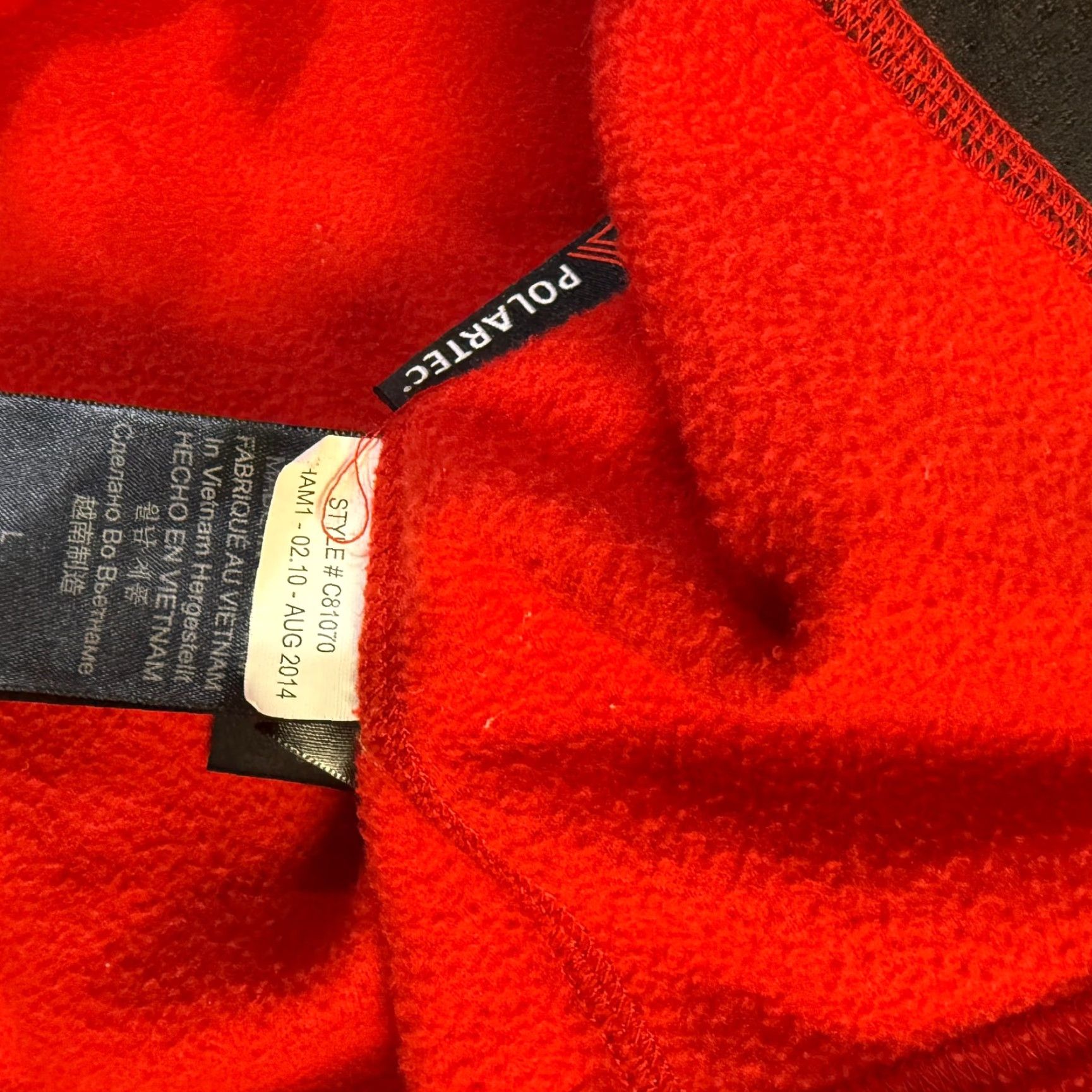 Marmot Marmot Vest Jacket Mens L Red Vest Fleece Lightweight Full Zip Hiking R3 Regular Chest 46 Short Jacket Coat Summer Spring Fall Winter Polyester Size US L / EU 52-54 / 3 - 4 Thumbnail