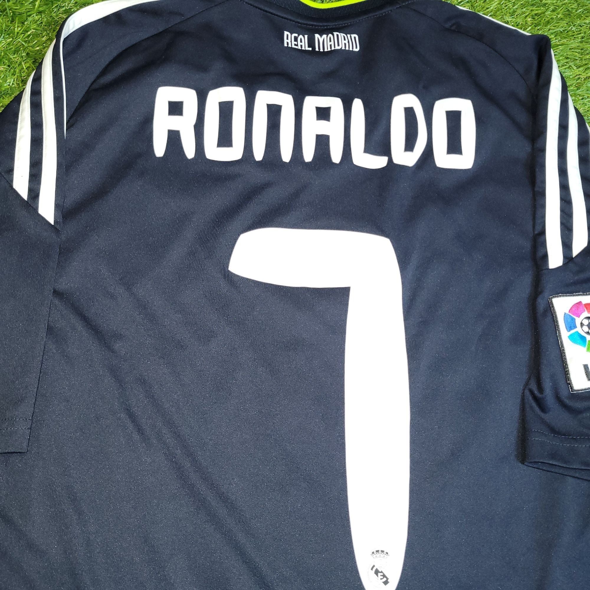 Adidas Cristiano Ronaldo Real Madrid 2010 2011 Away Soccer Jersey M Size US M / EU 48-50 / 2 - 4 Thumbnail