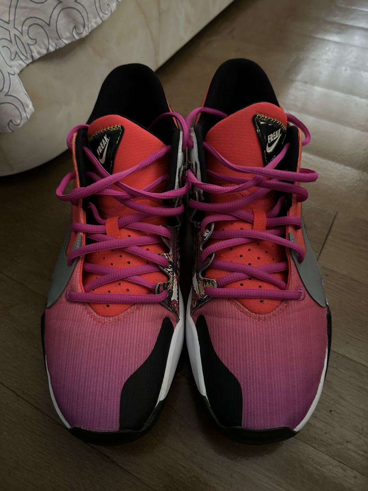 Nike Men’s Nike Zoom Freak 2 NRG “Gradient Fade” Size 10.5 Size US 10.5 / EU 43-44 - 2 Thumbnail