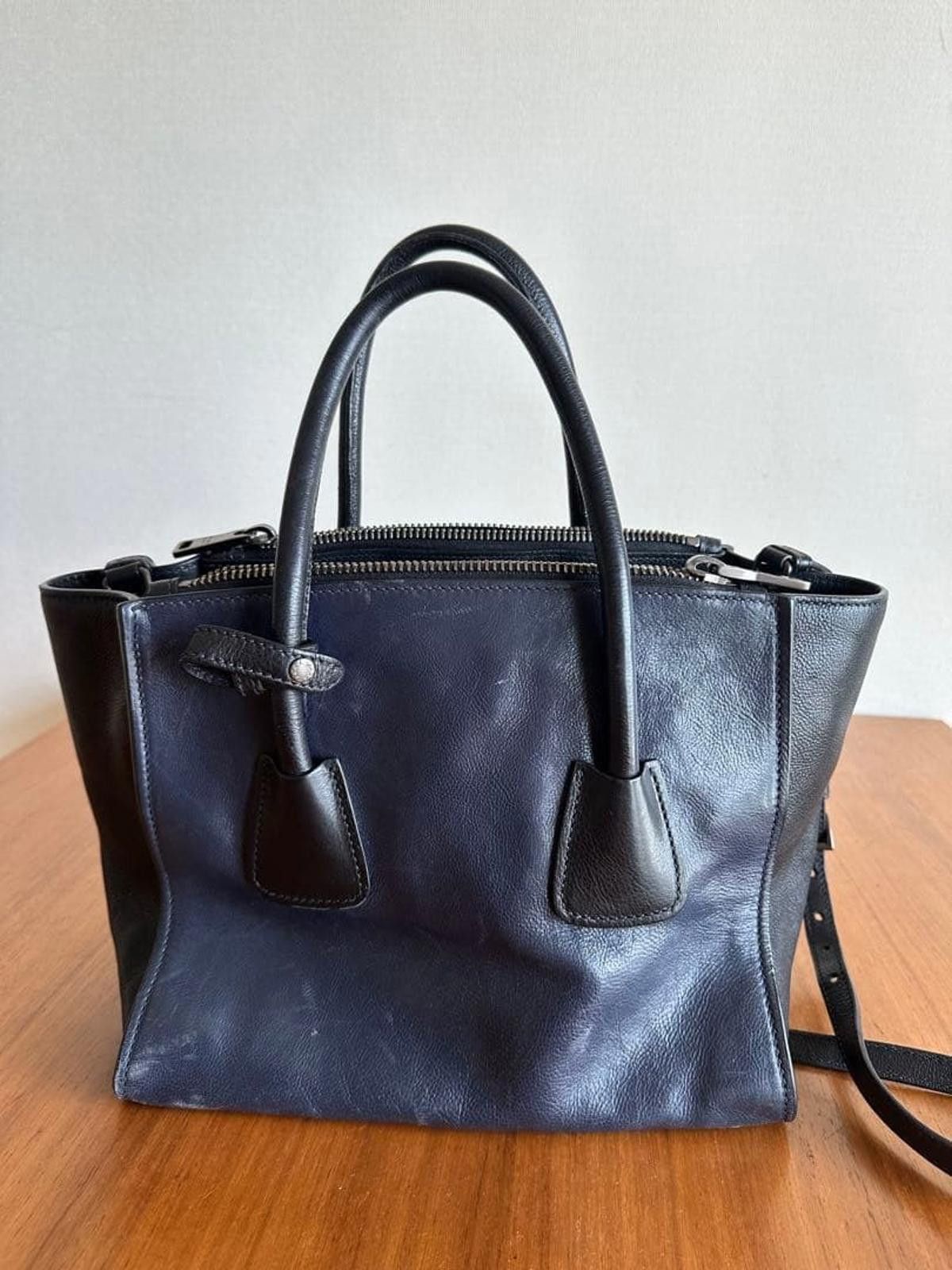 Prada Prada - Black Leather Tote Bag with Shoulder Strap Size ONE SIZE - 4 Thumbnail