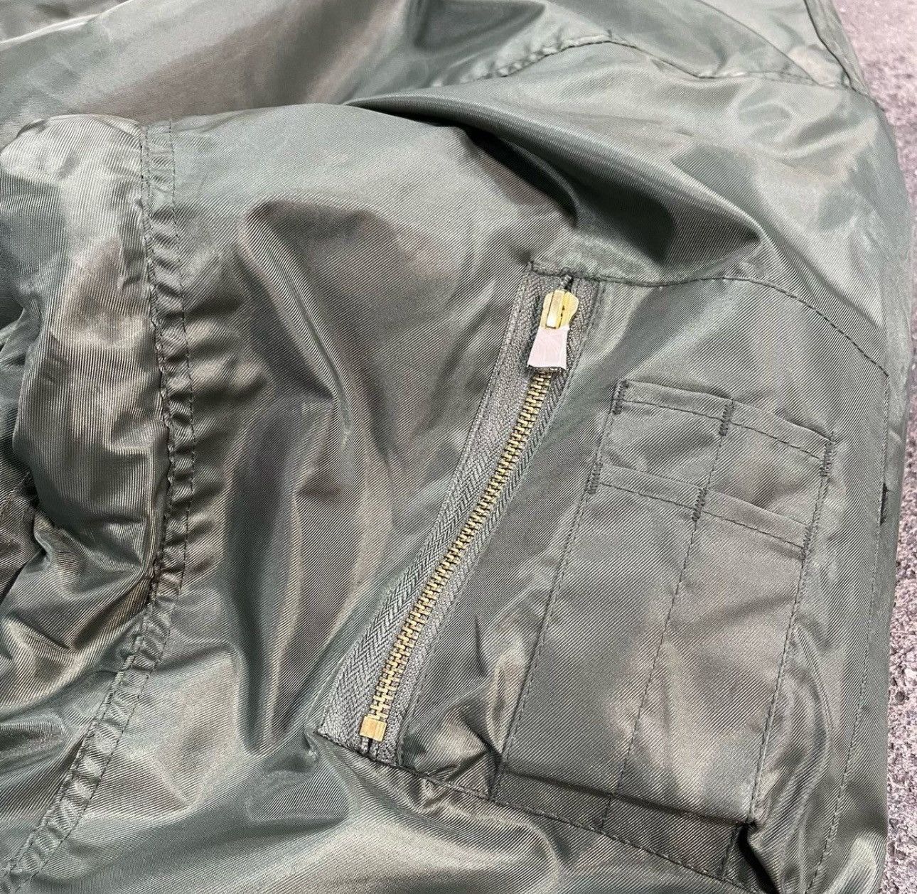 Yeezy 1 of 1 YZY SZN 9 PULLOVER BOMBER UPCYCLE Size US M / EU 48-50 / 2 - 4 Thumbnail