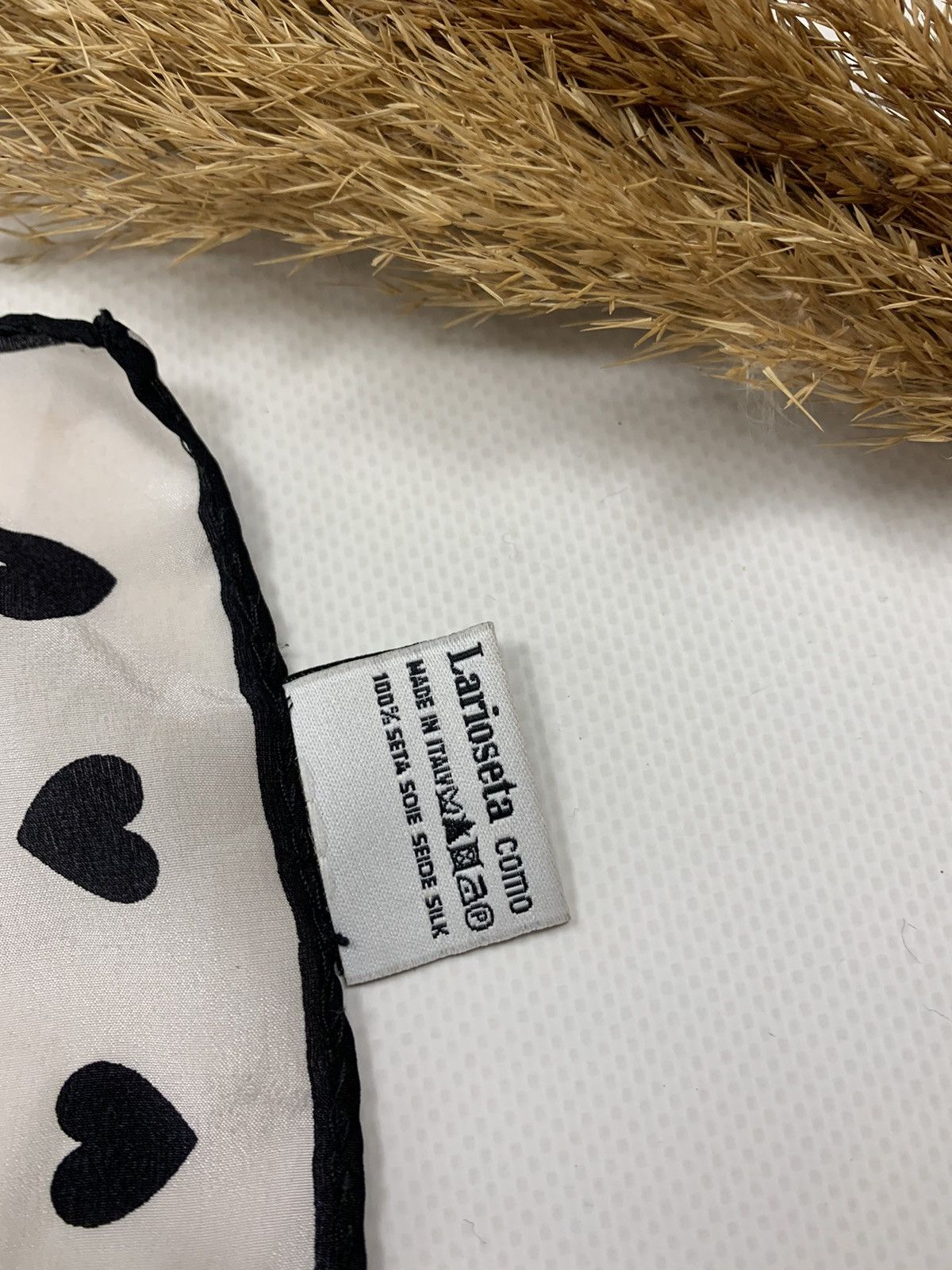 Designer × Moschino Vintage Moschino Monogram Heart Silk Neckerchief Size ONE SIZE - 8 Thumbnail
