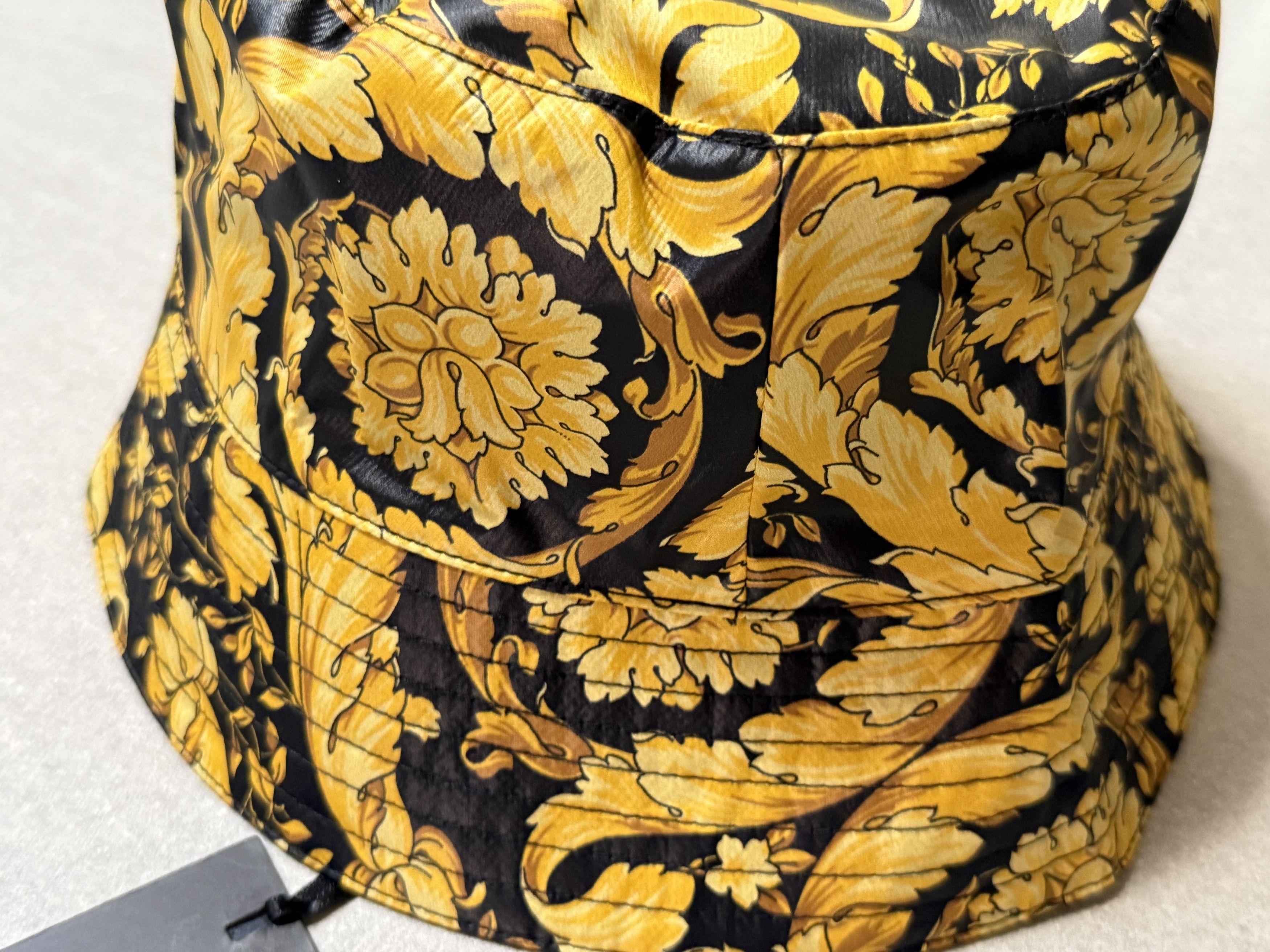 Versace VERSACE REVERS POLYAMIDE BUCKET HAT BAROQUE SIZE 57 $670USD Size ONE SIZE - 12 Thumbnail