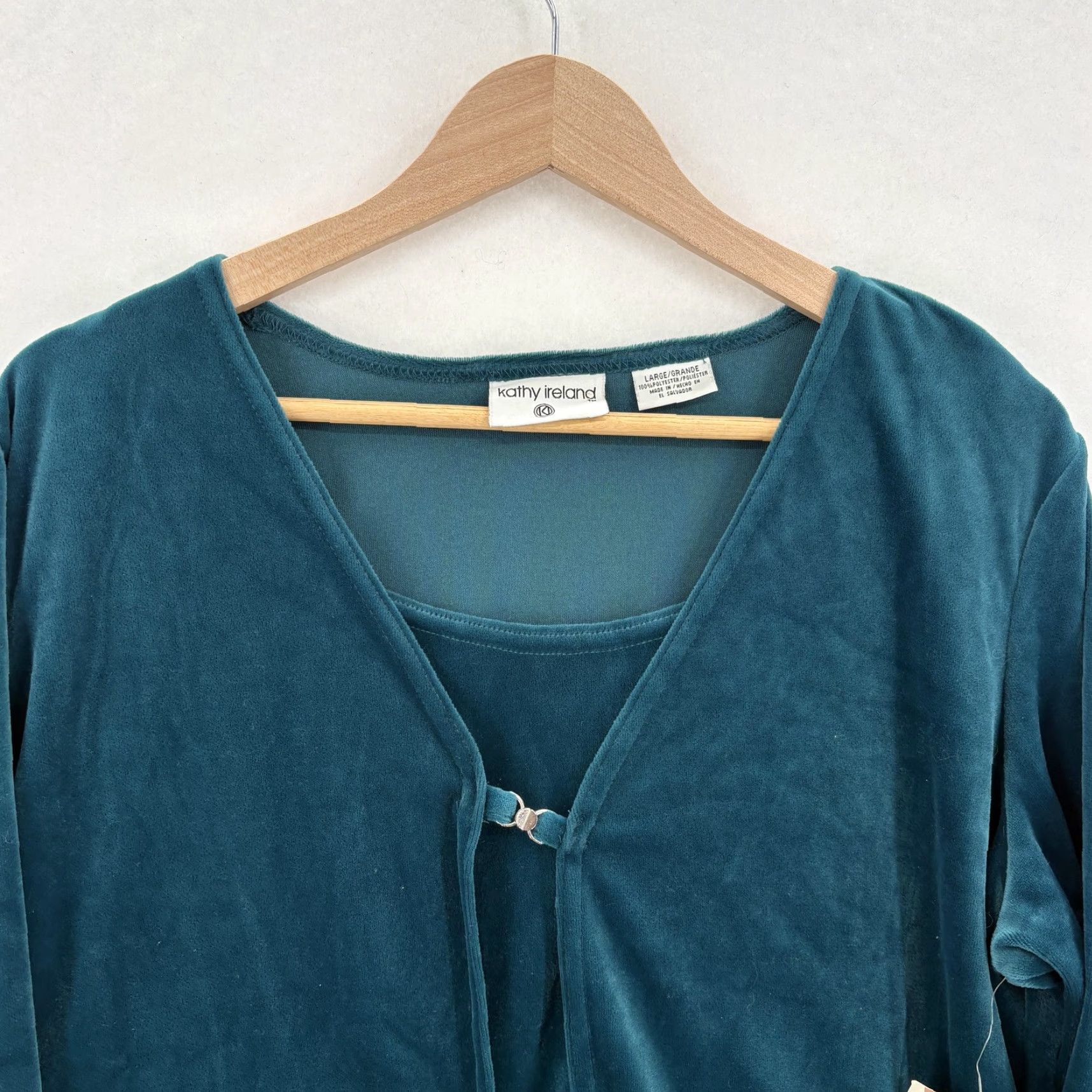 Velour Kathy Ireland Blouse Womens Large Blue Teal Velour Scoop Neck Long Sleeve VTG Size L / US 10 / IT 46 - 3 Thumbnail