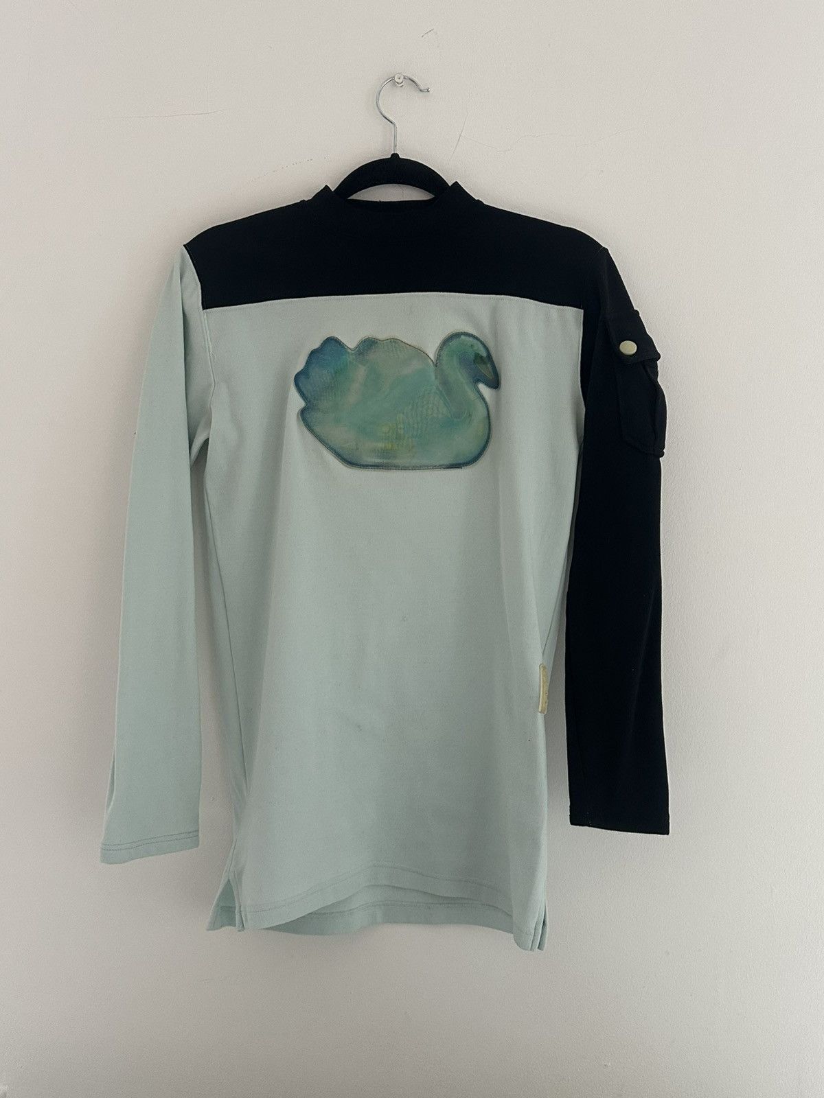 W&LT W&LT Lenticular Swan Appliqué Asymmetrical Black/Blue Shirt Size US M / EU 48-50 / 2 - 1 Thumbnail
