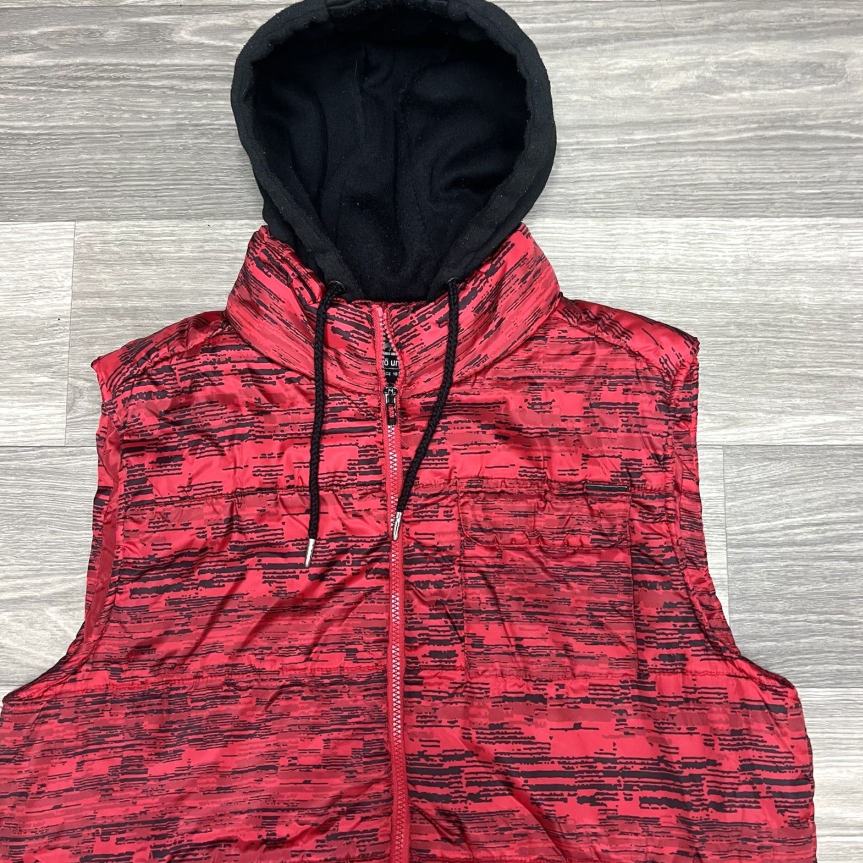 Ecko Unltd. VINTAGE Y2K Ecko Unltd Puffer Hoodie Vest Mens Large Red Tiger Camo Black Skate Size US L / EU 52-54 / 3 - 3 Thumbnail
