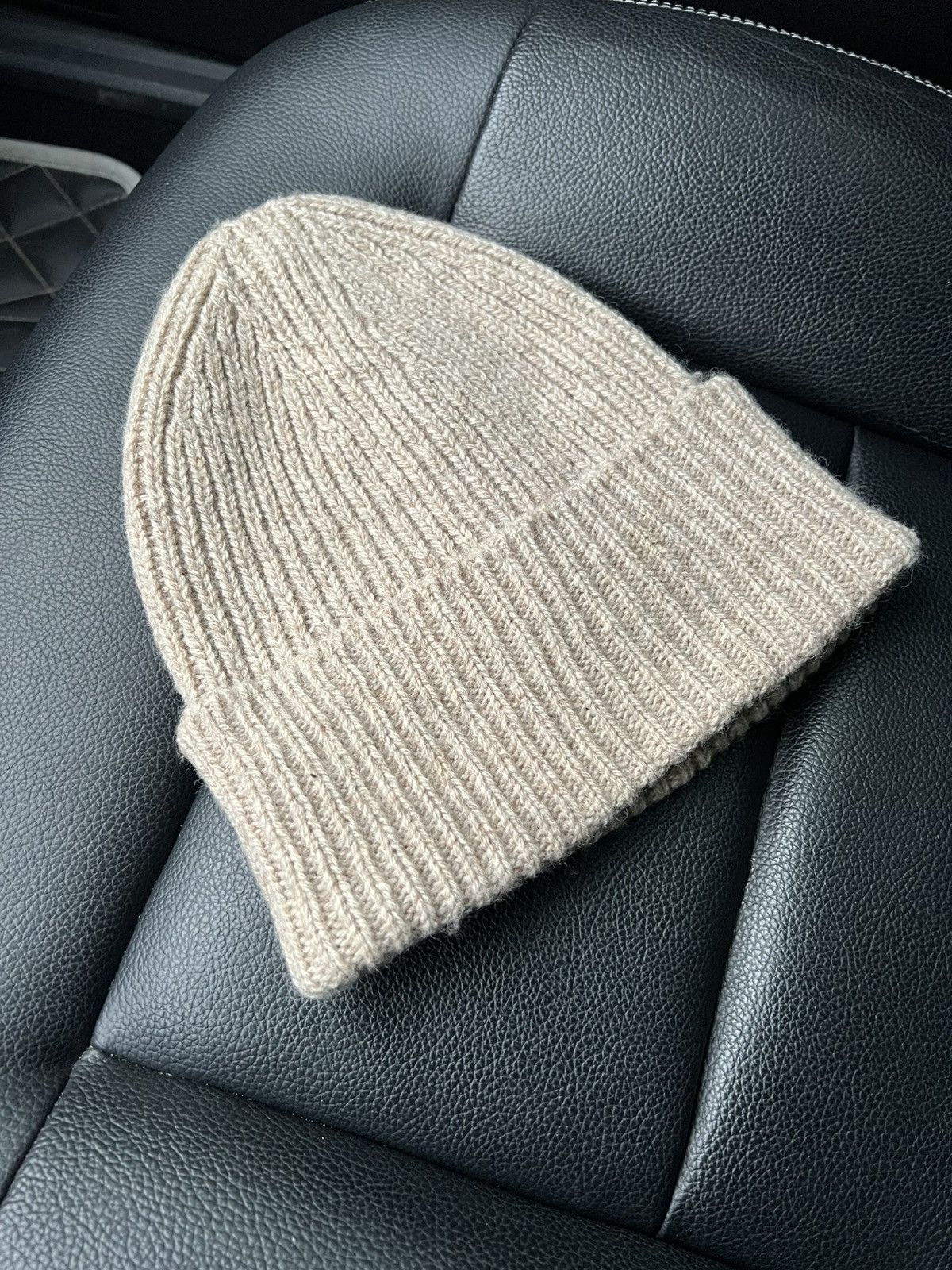 AMI VERY RARE AMI KNIT HATS DESIGNER CASUAL Size ONE SIZE - 7 Thumbnail