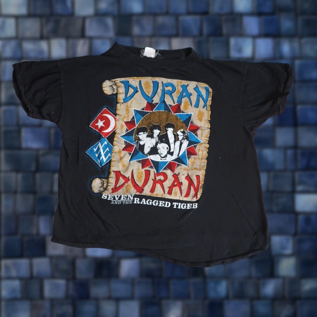 Vintage VINTAGE Duran Duran Seven Ragged Tiger Rock Black Band Tee T-Shirt M Unbranded 80s Graphic Tee Womens/Men? Size US M / EU 48-50 / 2 - 1 Thumbnail