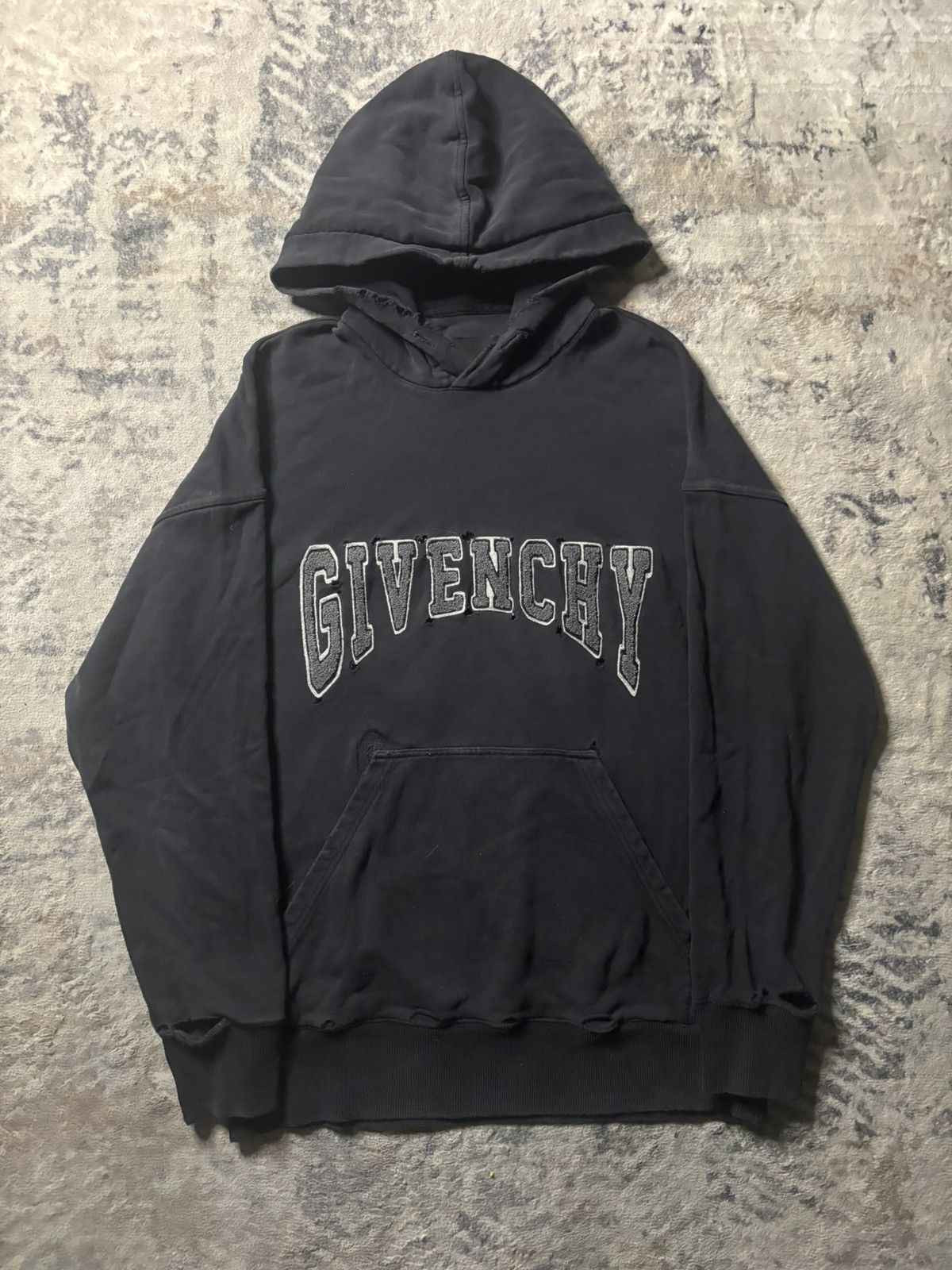 Givenchy Givenchy FW22 Flocked Patch Hoodie Matthew Williams Size US S / EU 44-46 / 1 - 4 Thumbnail