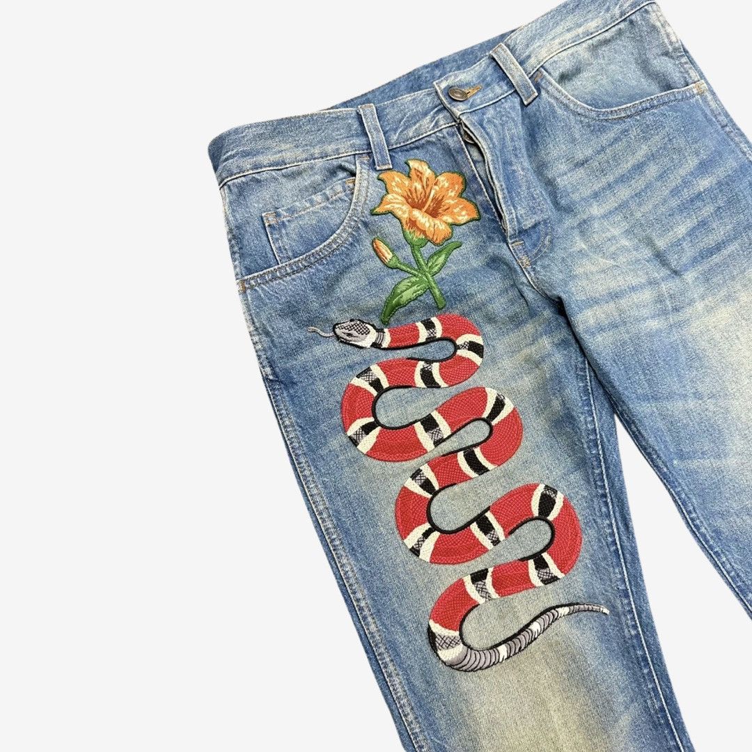 Gucci *1,1KMSRP* Gucci SS16 Snake Patch Denim Sz.32 Size US 32 / EU 48 - 4 Thumbnail