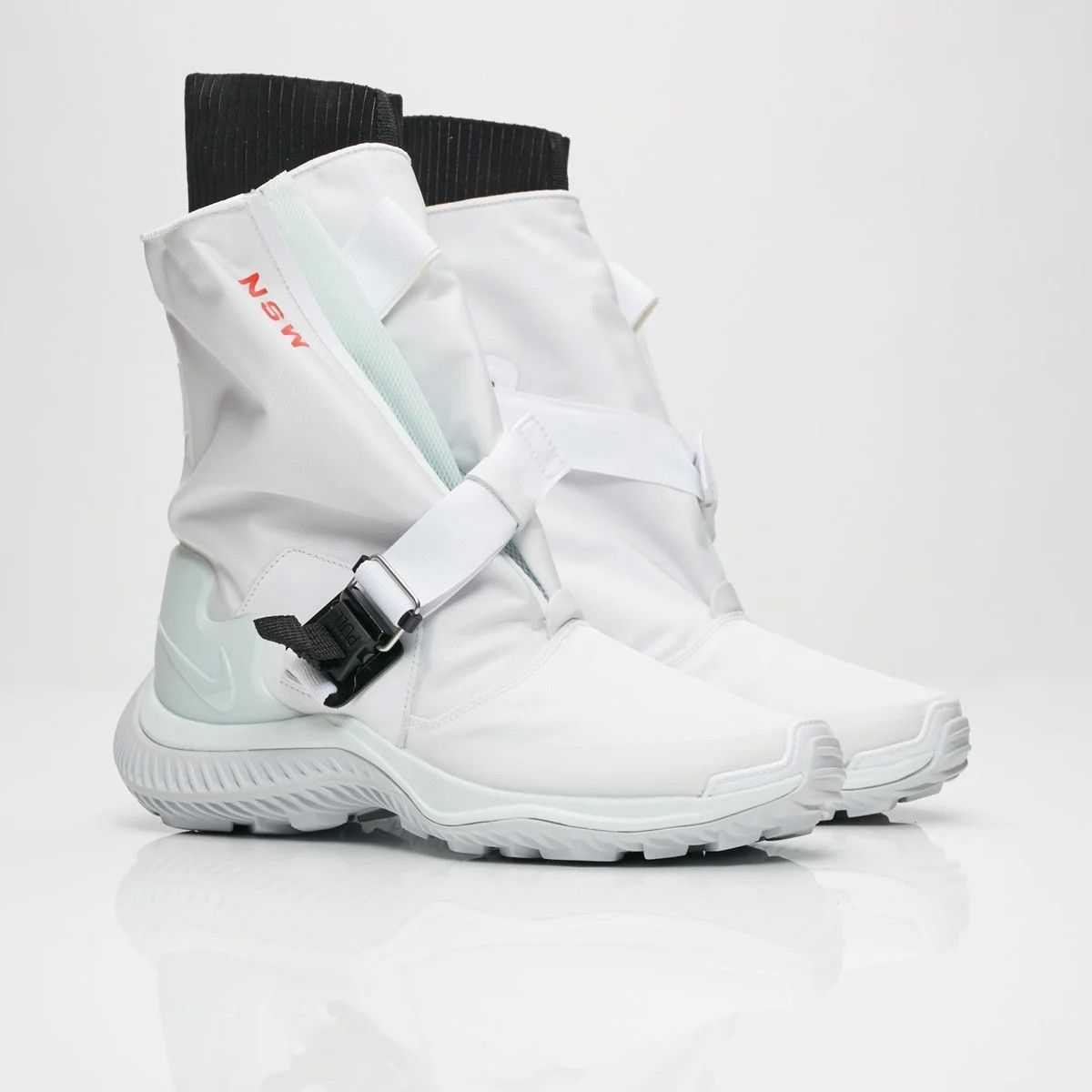 Nike Lab Wmns NSW Gaiter Boot 'Barely Green' (2017) AA0528-100 Size US 9 / IT 39 - 16 Thumbnail