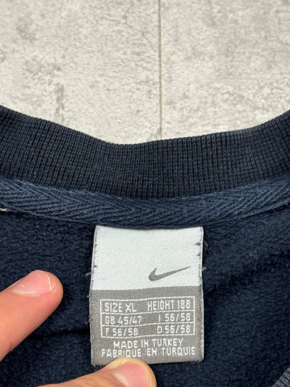 Nike Vintage Nike Y2K sweatshirt Size XL Size US XL / EU 56 / 4 - 9 Thumbnail