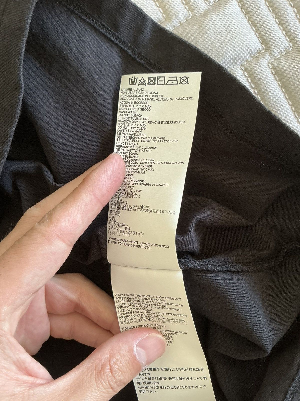 Maison Margiela Maison Margiela Paris Patch Black T-shirt size 48 Size US M / EU 48-50 / 2 - 5 Thumbnail