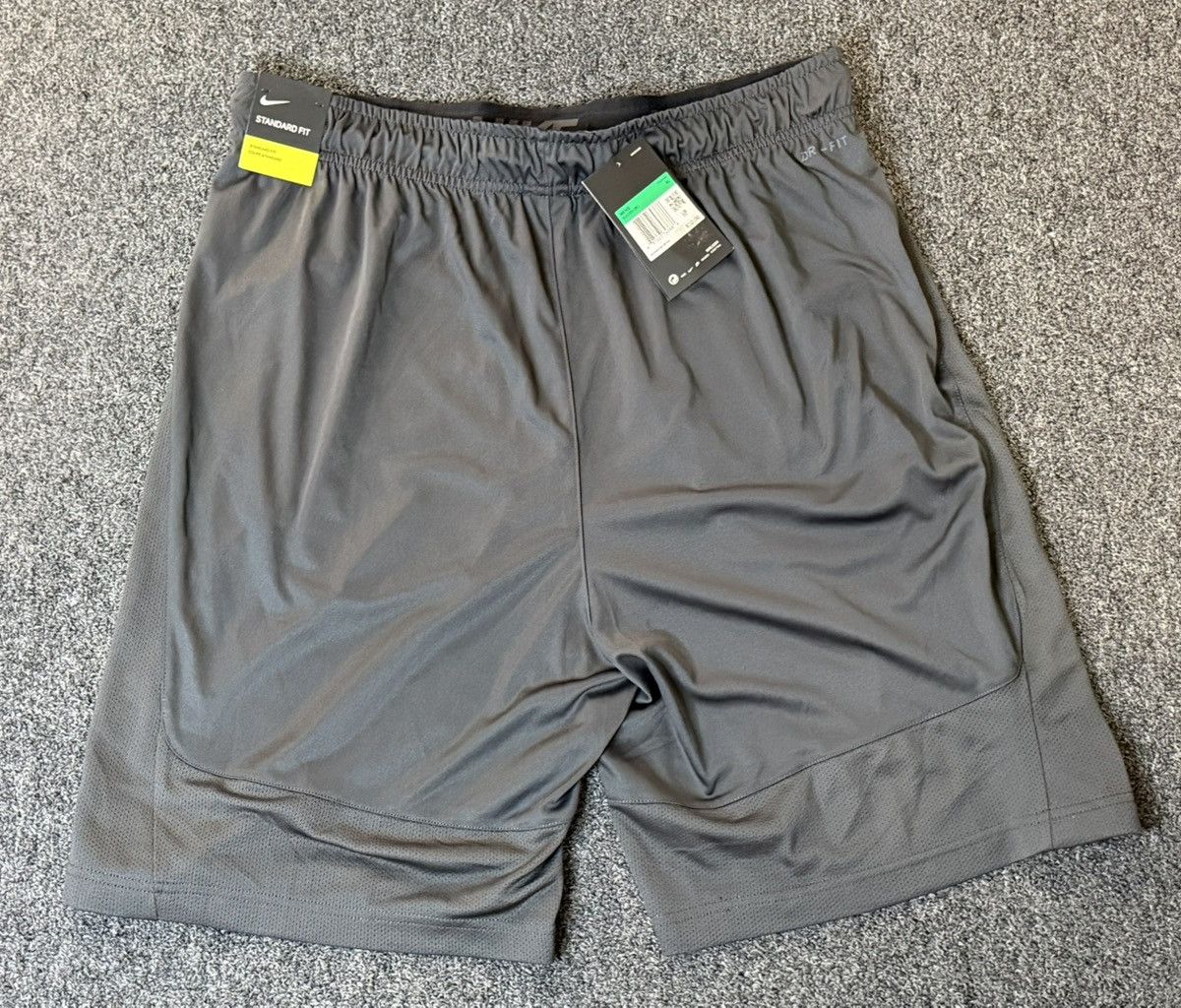 Nike NIKE DRI FIT MENS TRAINING GYM ATHLETIC XL SHORTS STANDARD Size US 36 / EU 52 - 2 Thumbnail