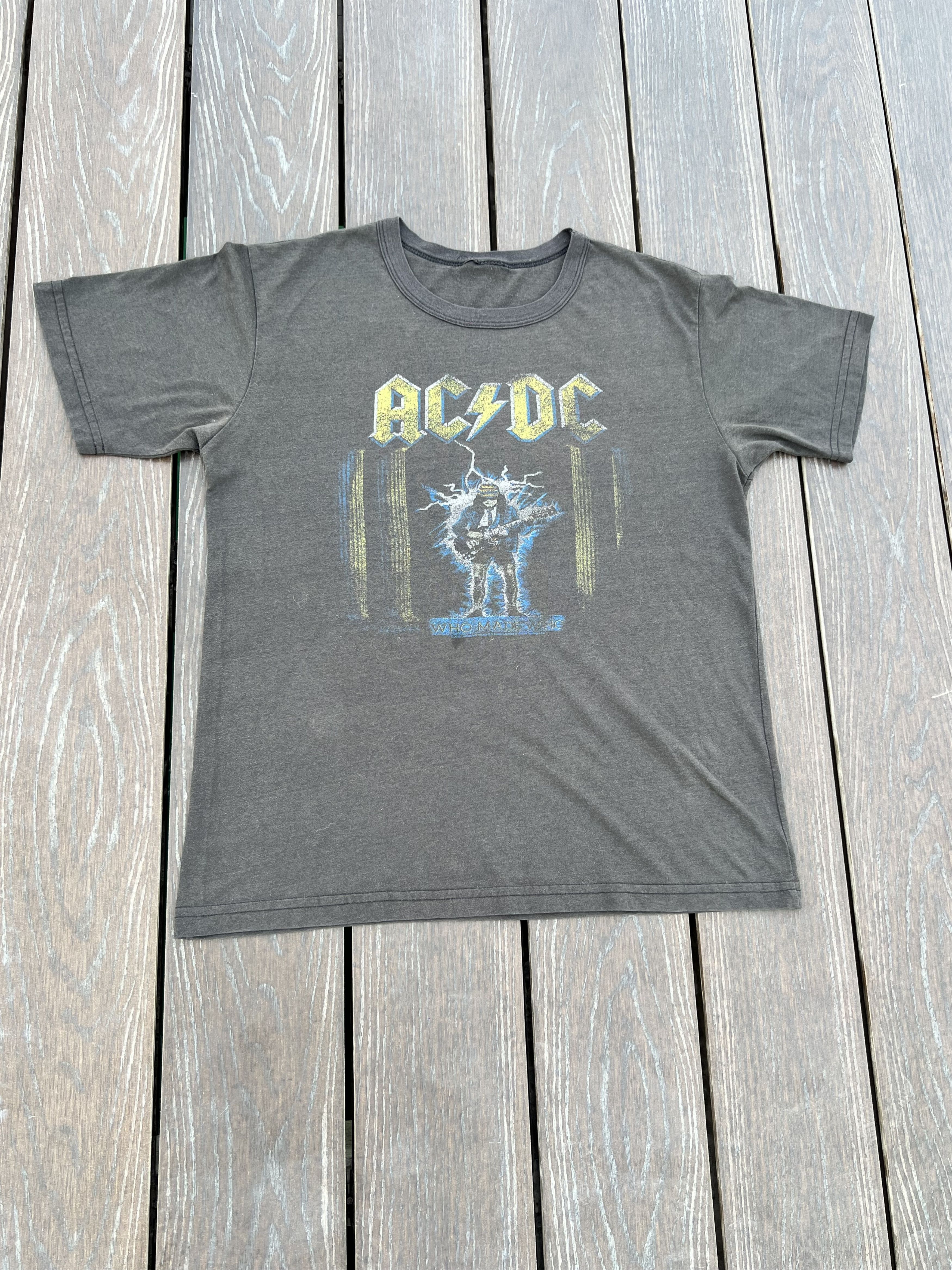 AC/DC Vintage AC/DC Who Made Who T-shirt Size US M / EU 48-50 / 2 - 3 Thumbnail