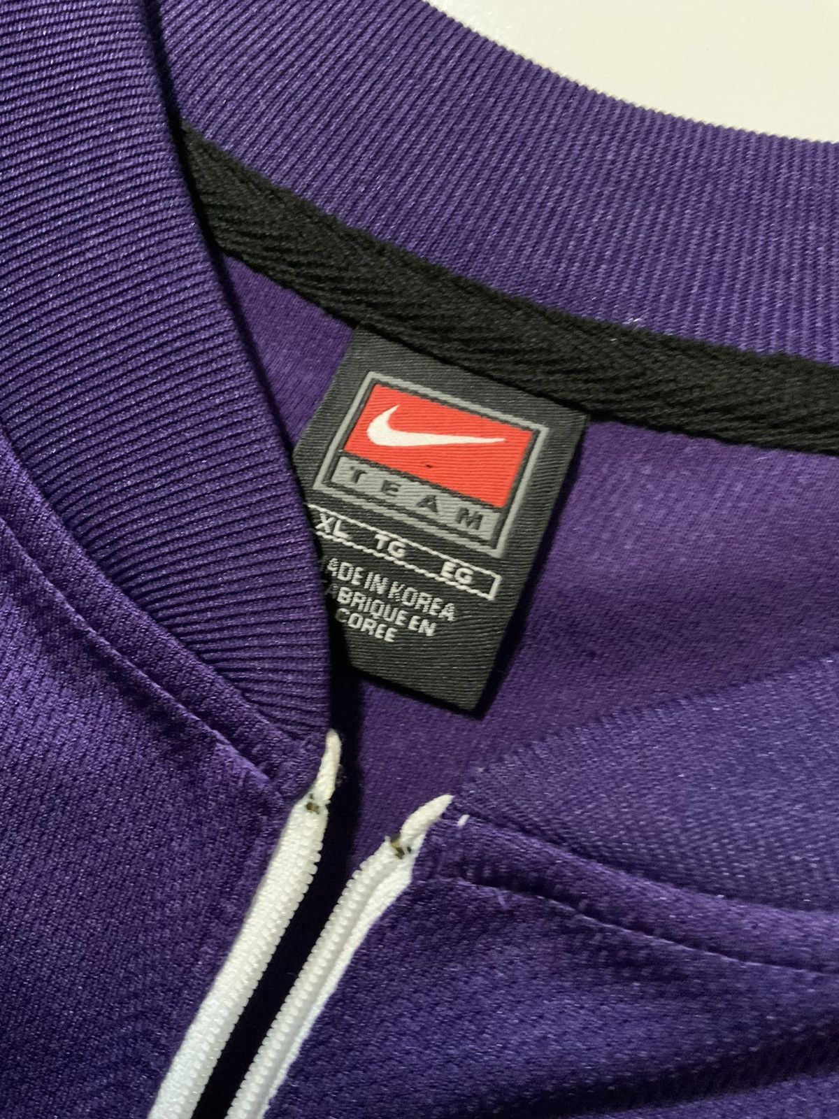 NBA × Nike × Vintage Vintage Nike 99-00 Los Angeles Lakers 1/4 Zip Warm Up Shirt Size US XL / EU 56 / 4 - 7 Thumbnail