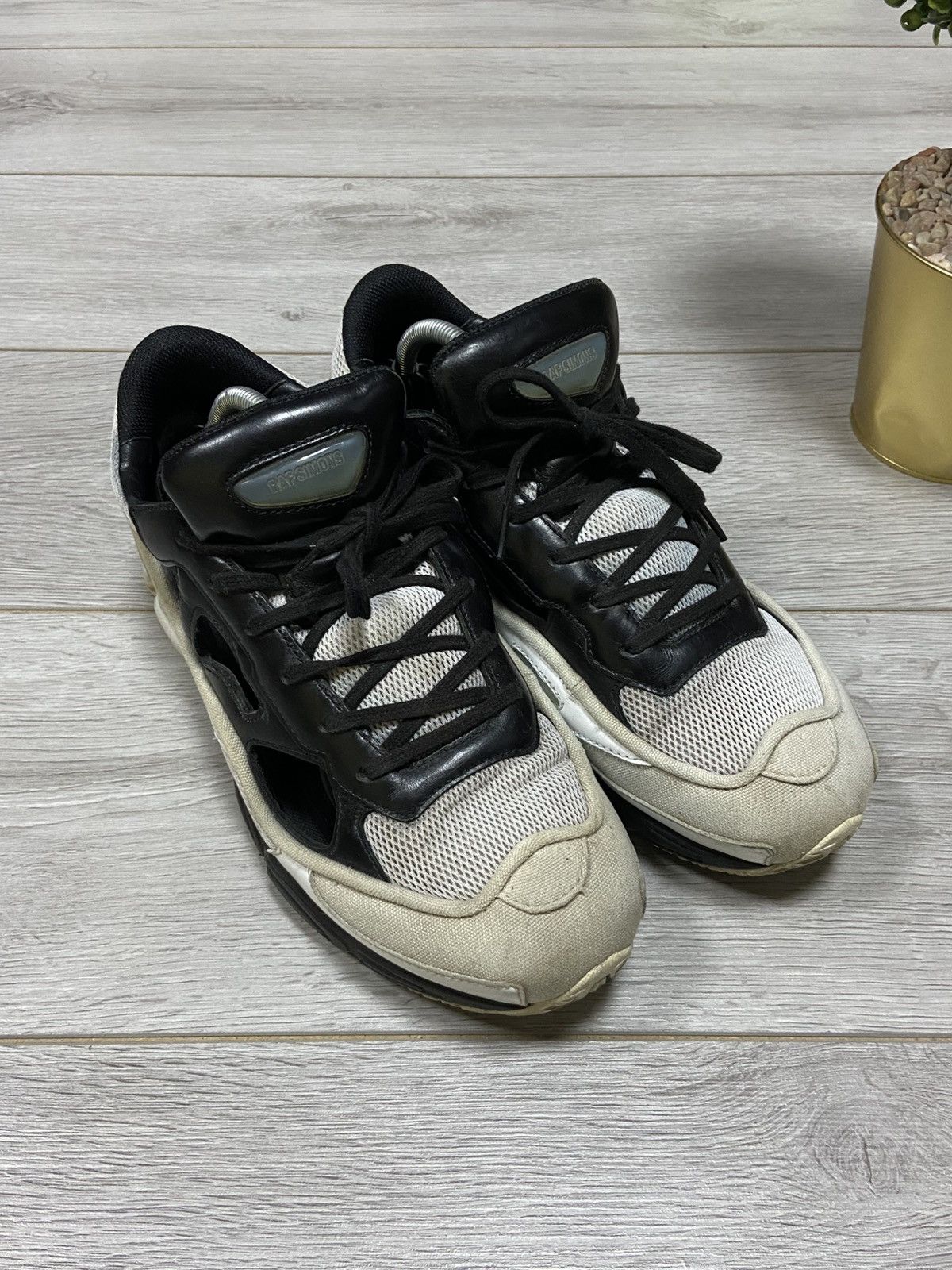 Adidas × Raf Simons Adidas Raf Simons Ozweego Replicant Black/Cream Size US 10 / EU 43 - 5 Thumbnail