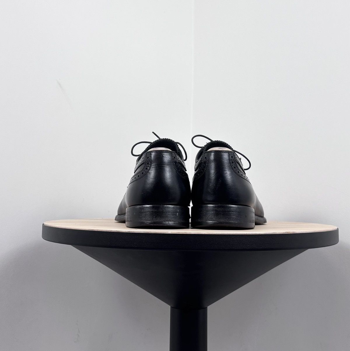Louis Vuitton Louis Vuitton Men’s Black Leather Wingtip Derby Brogue Shoes Size US 10 / EU 43 - 9 Thumbnail