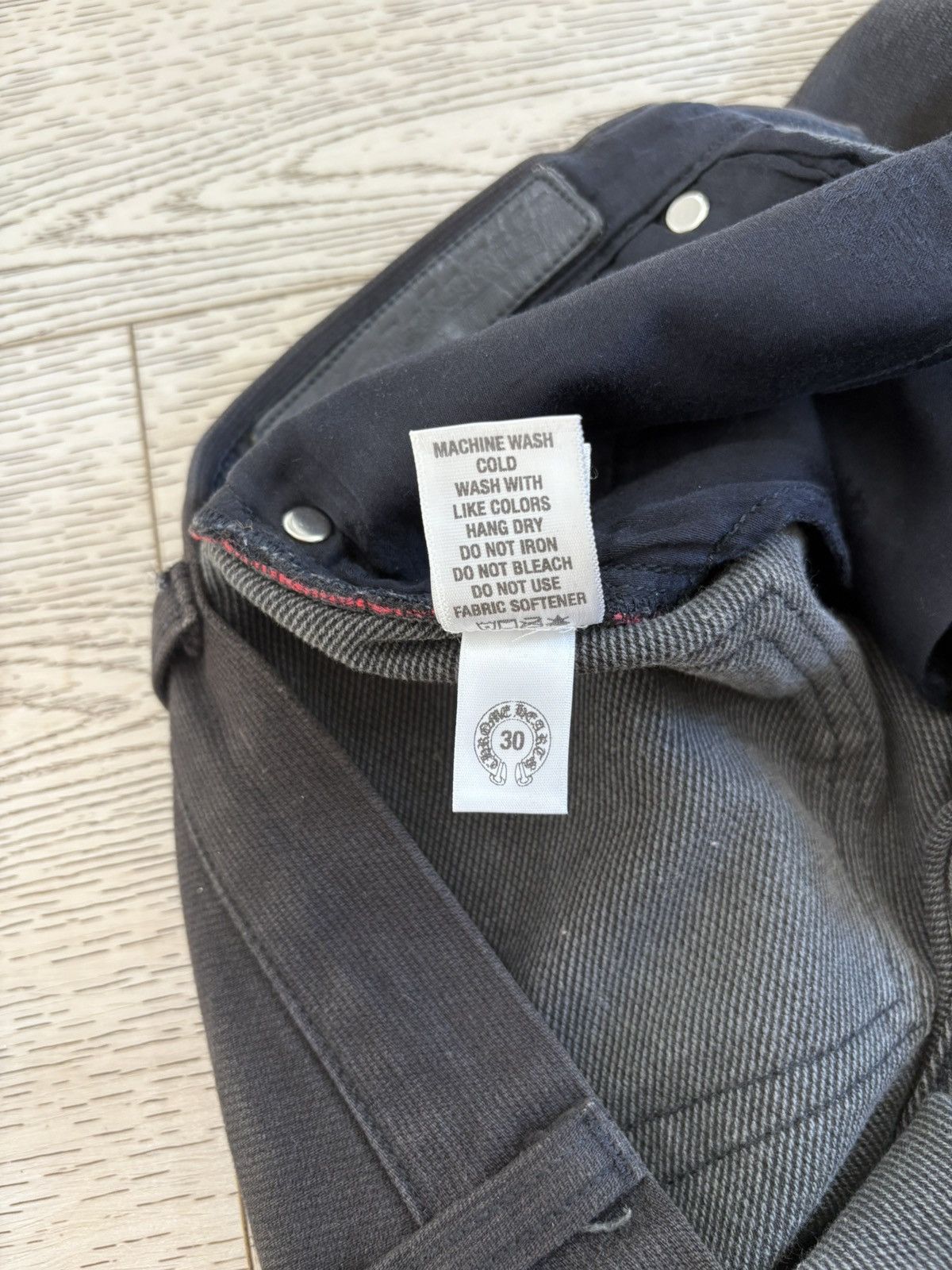 Chrome Hearts Chrome Hearts Corduroy Denim Jeans Size US 30 / EU 46 - 11 Thumbnail
