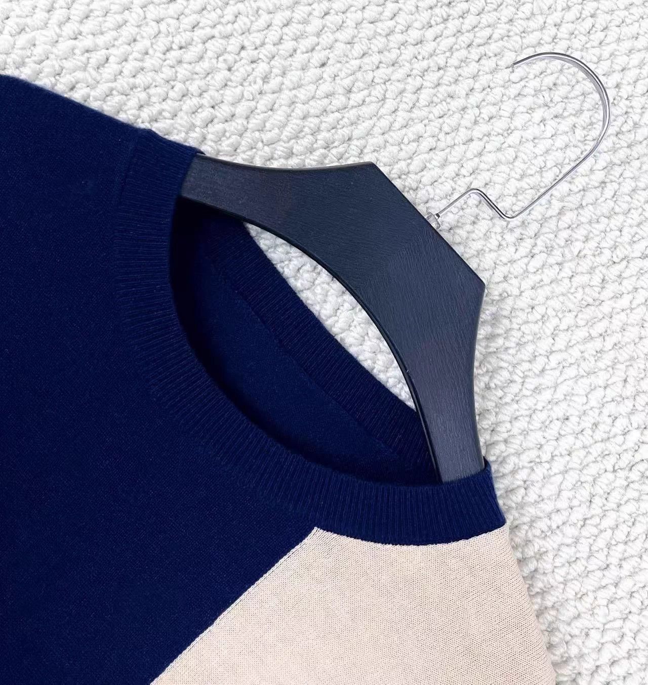 Celine Celine colorblock Triomphe small logo knit S 98 new Size US S / EU 44-46 / 1 - 3 Thumbnail