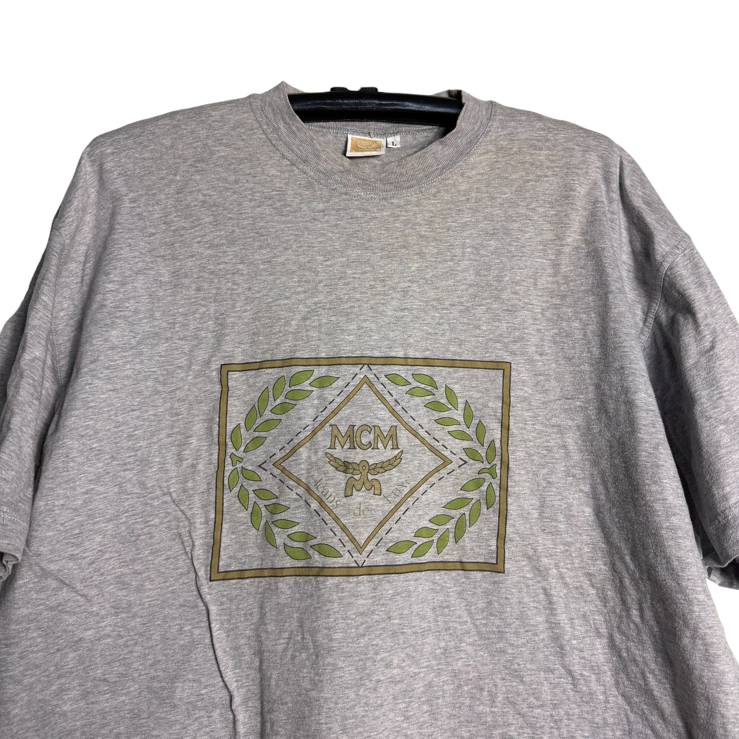 MCM 🔥RARE🔥Vintage MCM Jeans de Luxe Spellout T-shirt Size US L / EU 52-54 / 3 - 2 Thumbnail