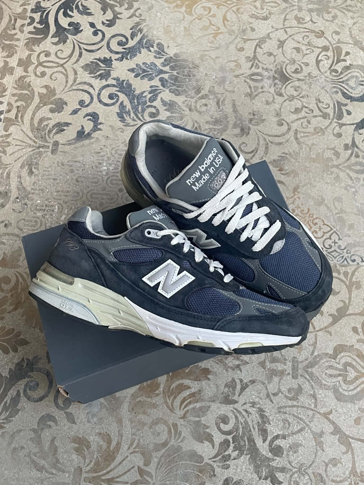 New Balance New Balance 993 MR993NV Made In USA kith Navy Size US 7.5 / EU 40-41 - 9 Thumbnail