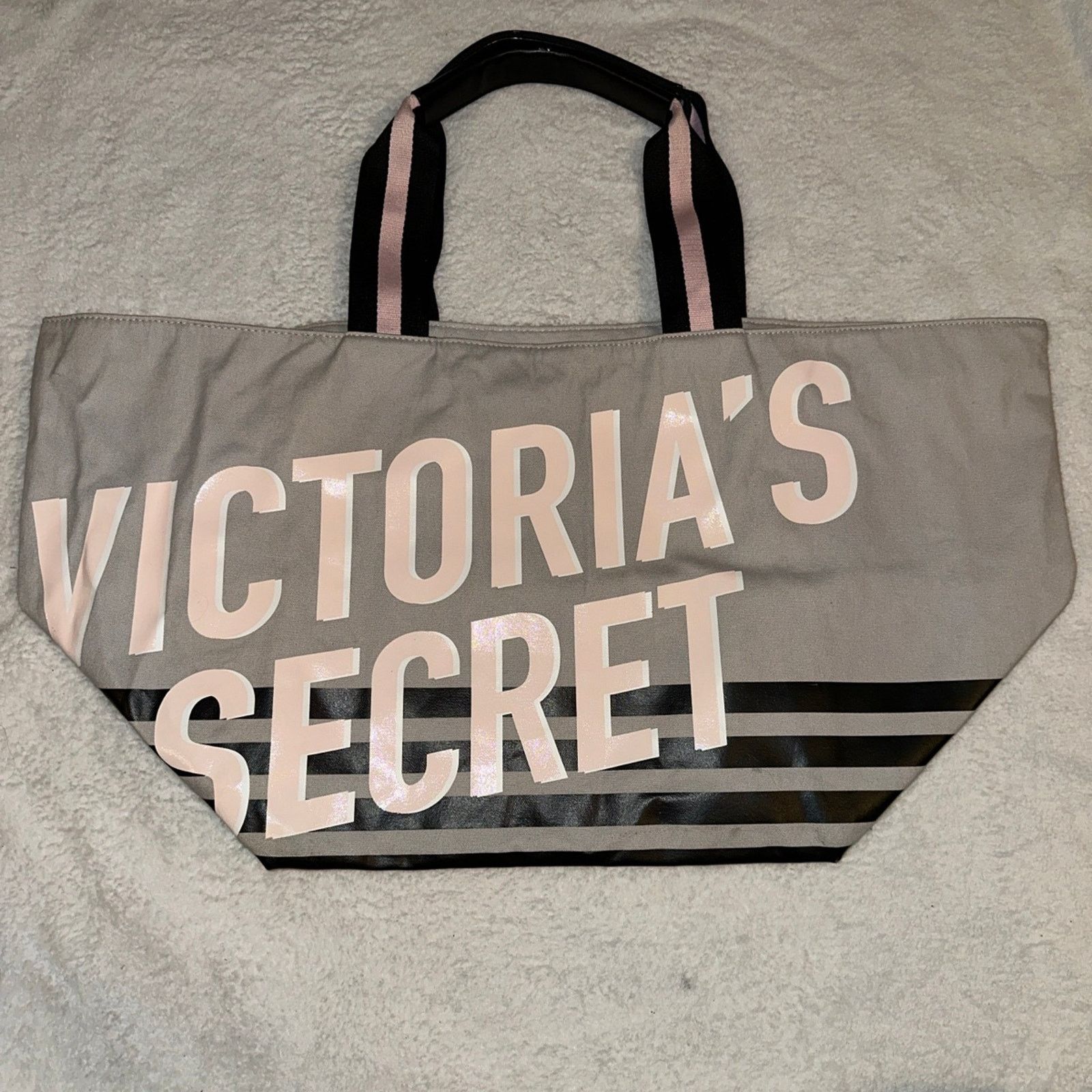 Victoria's Secret Victorias Secret Tote Bag Size ONE SIZE - 1 Thumbnail