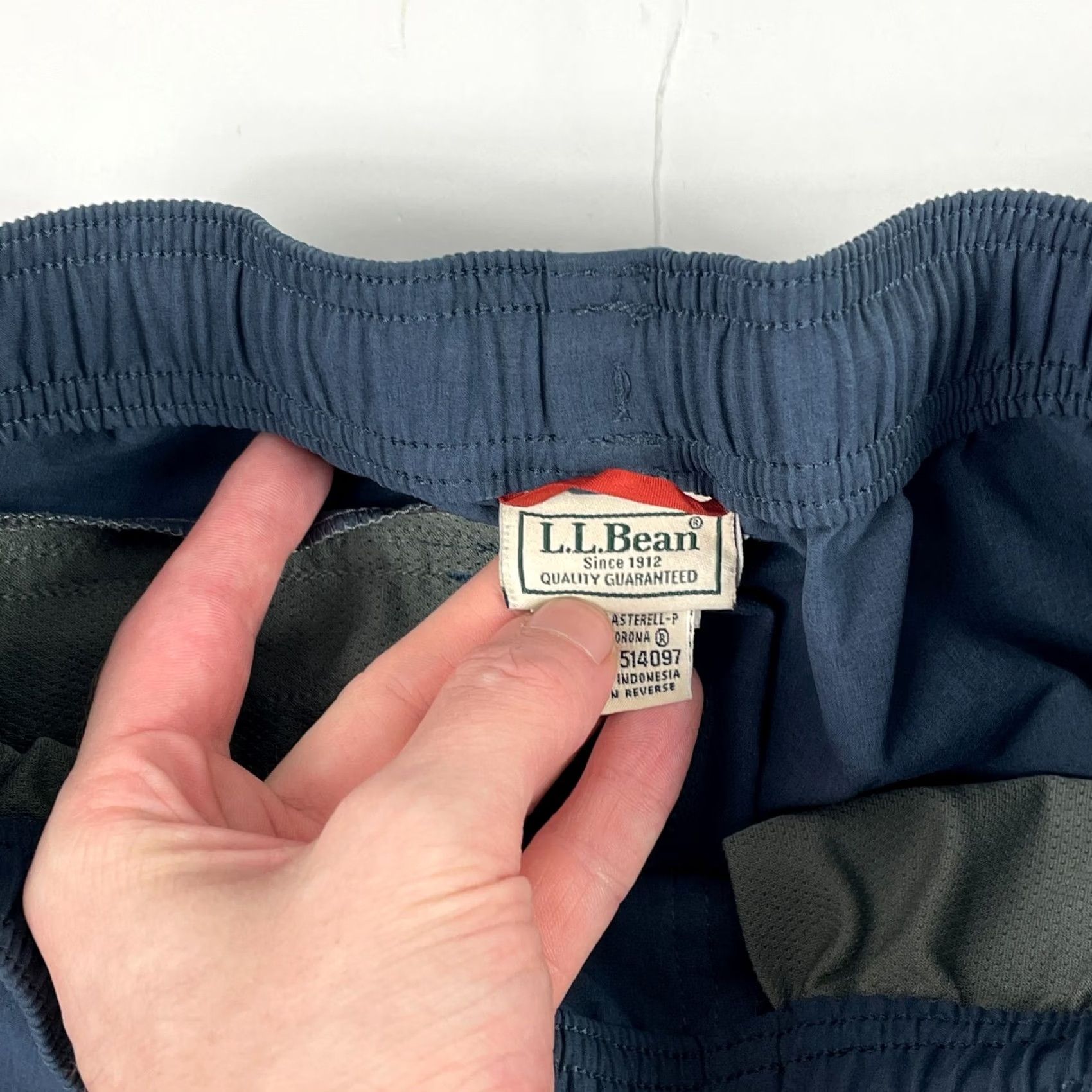 Vintage Item Specifications: Length: 52 Inch Size US 29 - 6 Thumbnail