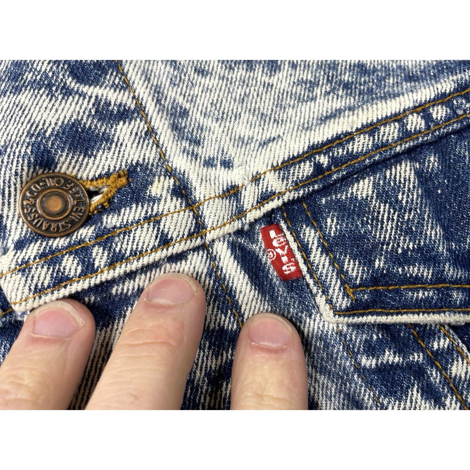 Levi's VINTAGE Levi's Denim Jacket Acid Wash Blue USA Made in USA Mens M 523 127 Size US M / EU 48-50 / 2 - 7 Thumbnail