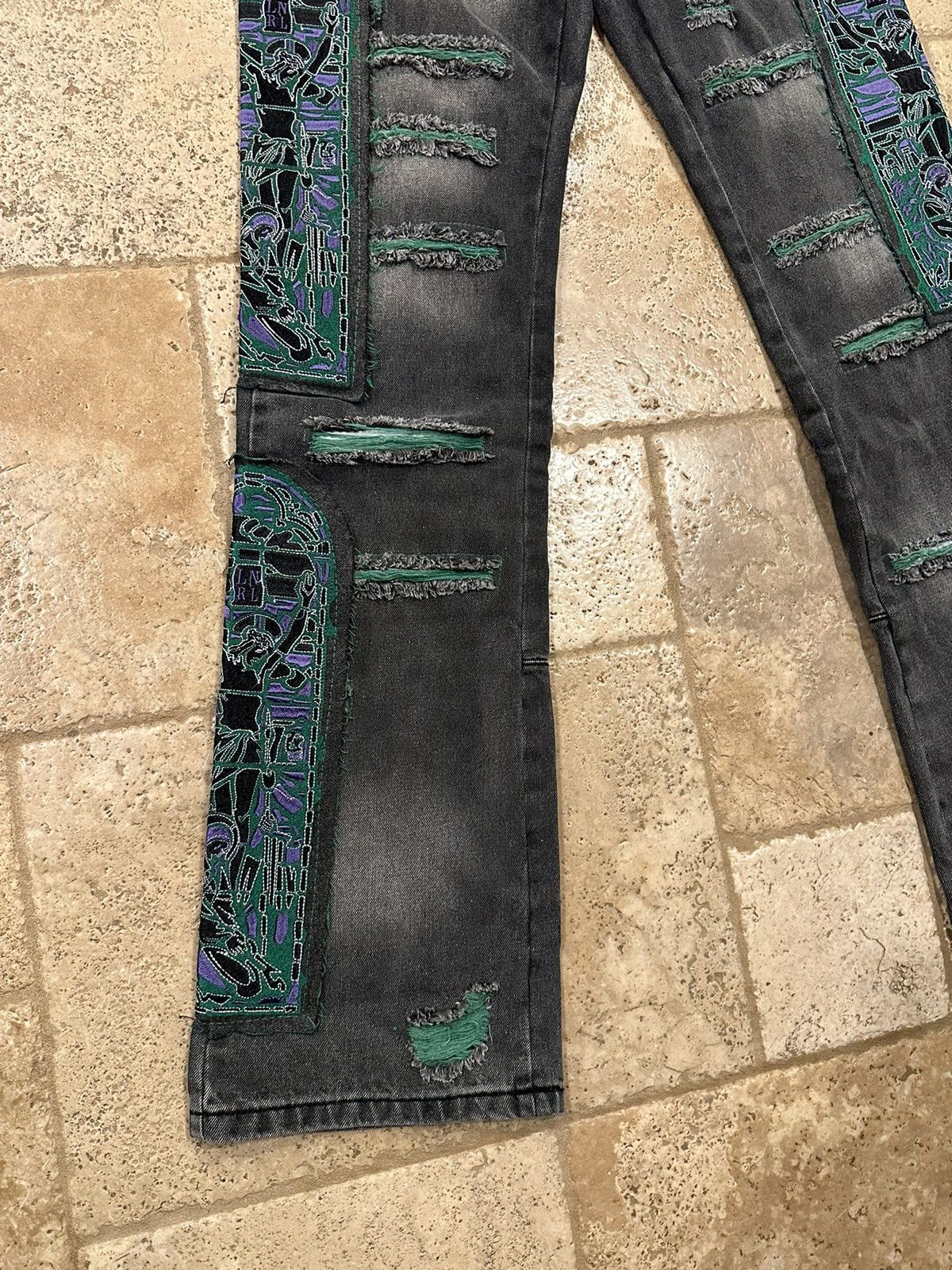 Who Decides War Who Decides War WDW Catherdral Patch Fusion Flare Denim Size US 30 / EU 46 - 4 Thumbnail